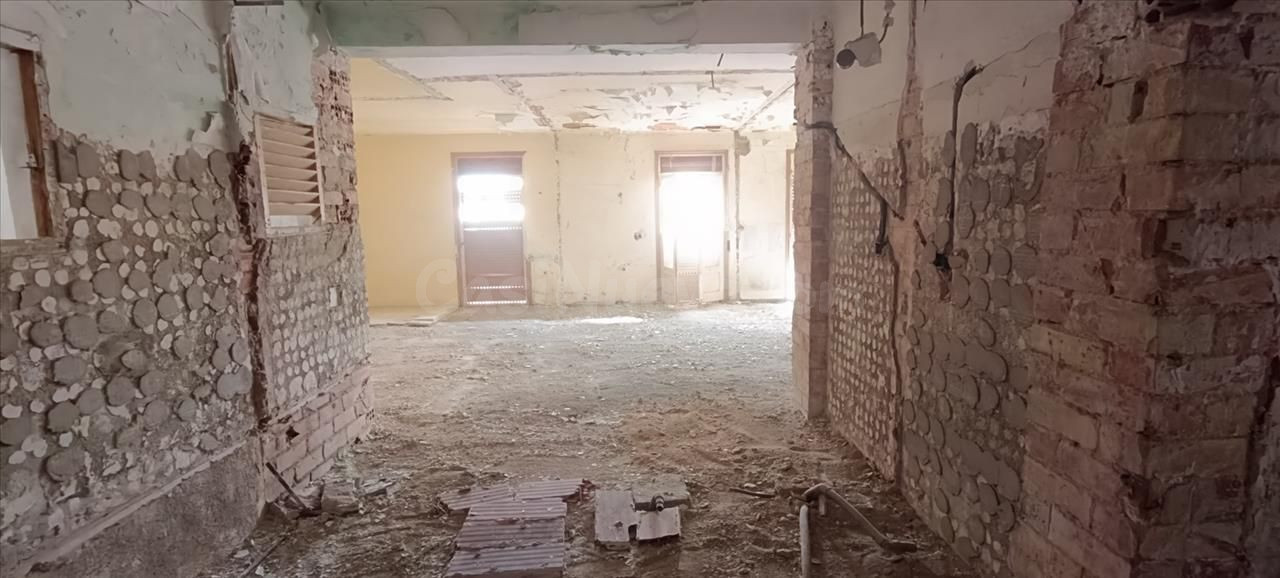 Edificio a rehabilitar en Tordera - foto 4