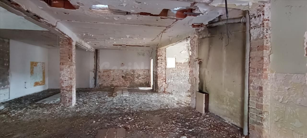 Edificio a rehabilitar en Tordera - foto 5