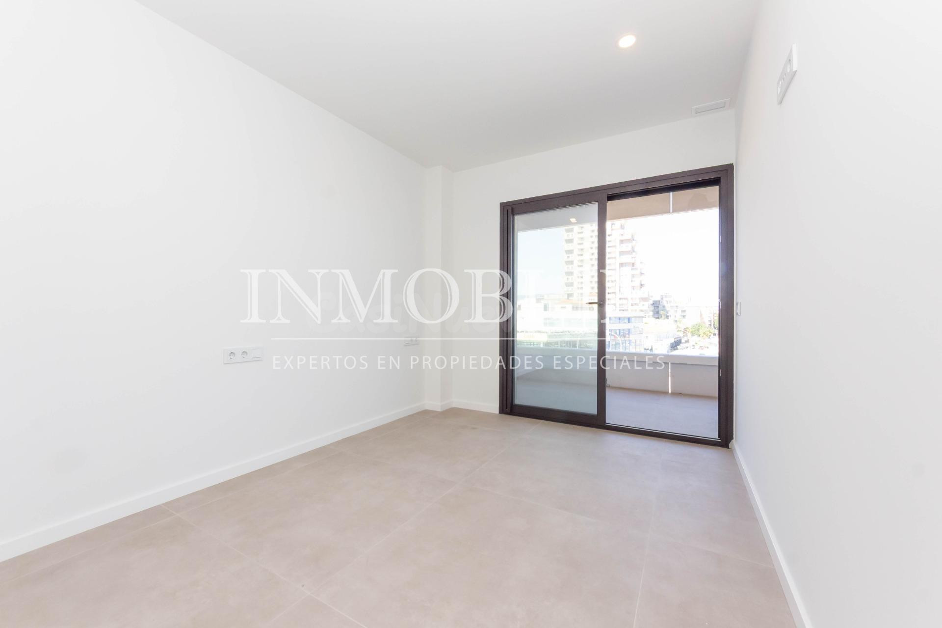 Obra nueva con casi 40 metros de terraza y vistas al mar - foto 4