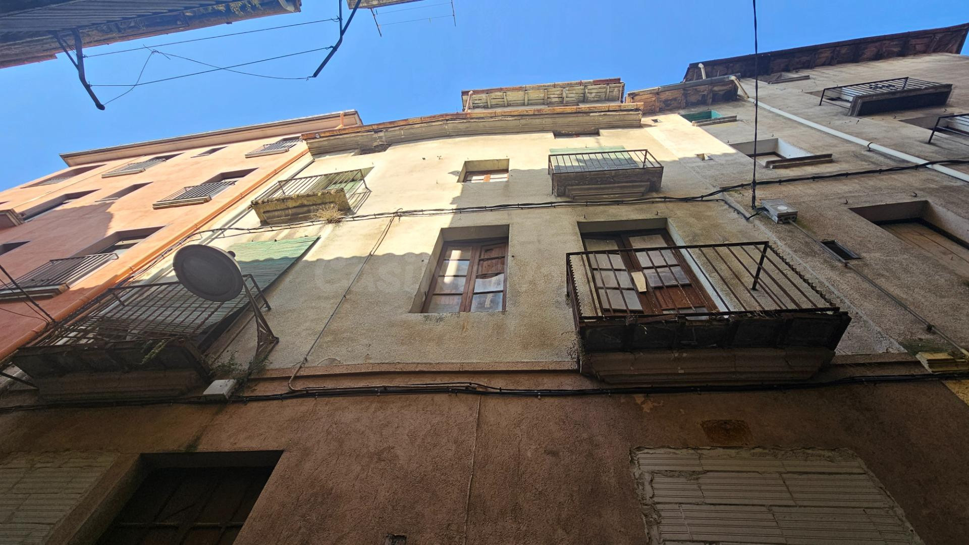 Edificio en venta en el casco antiguo de Olot