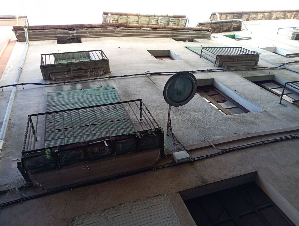 Edificio en venta en el casco antiguo de Olot - foto 5