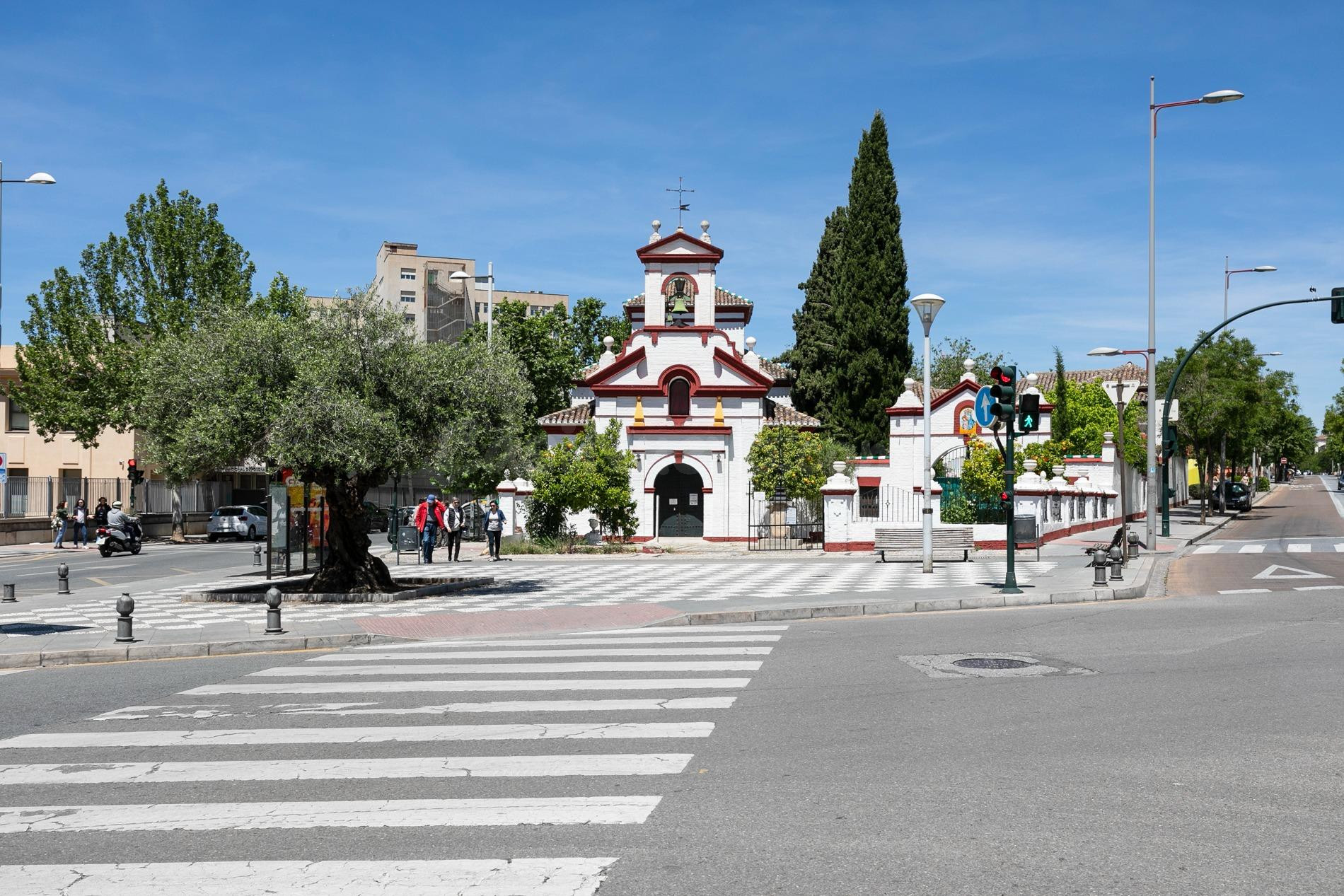 Garaje 674m² en venta - Constitucion