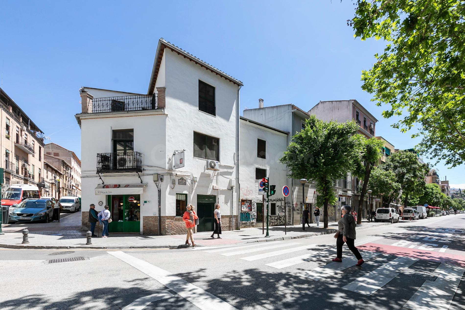 Garaje 674m² en venta - Constitucion - foto 4