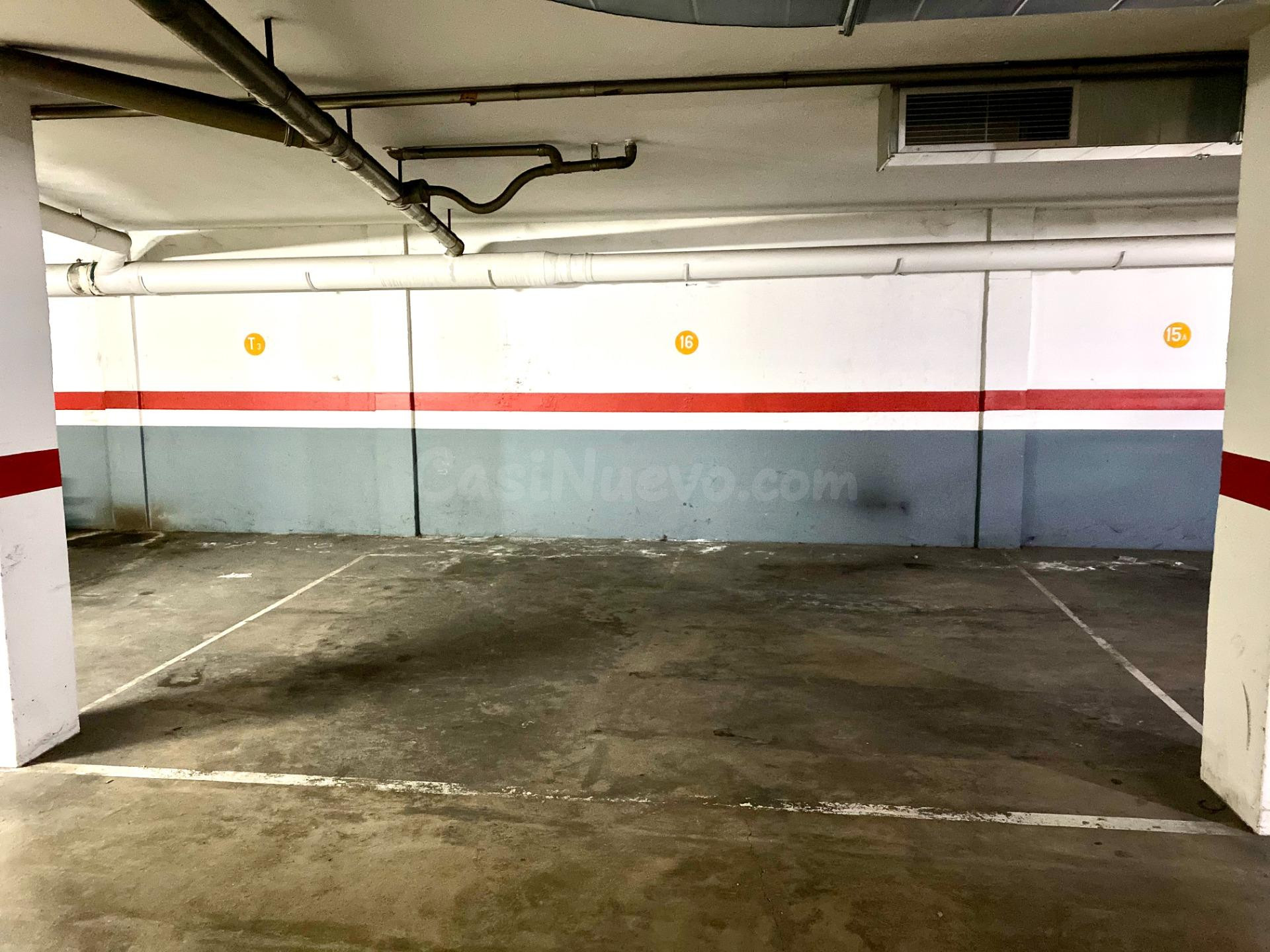 PARKING (DOBLE) EN EL CENTRO