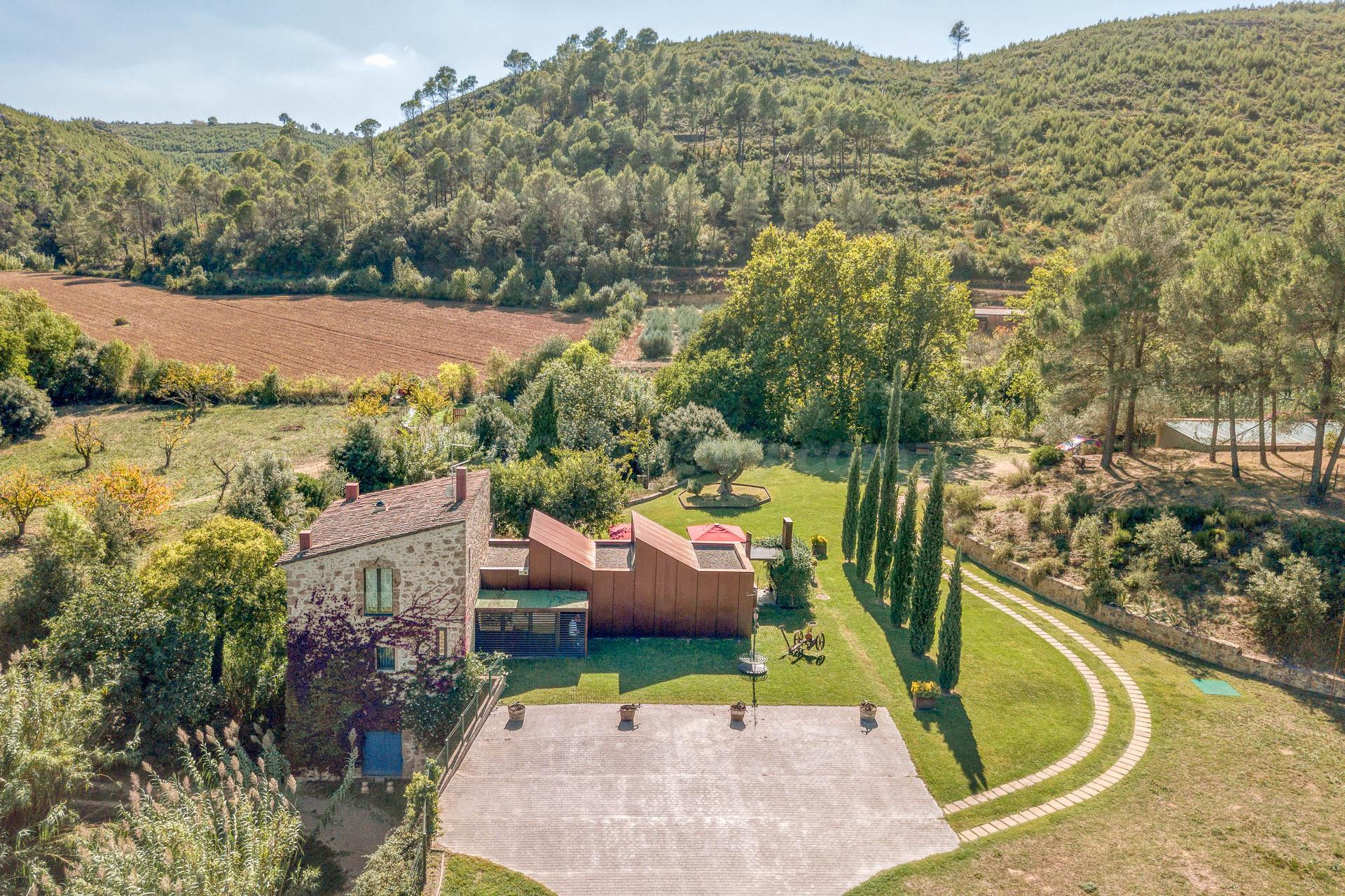 Masia en venta en Boadella d'Empordà - foto 2