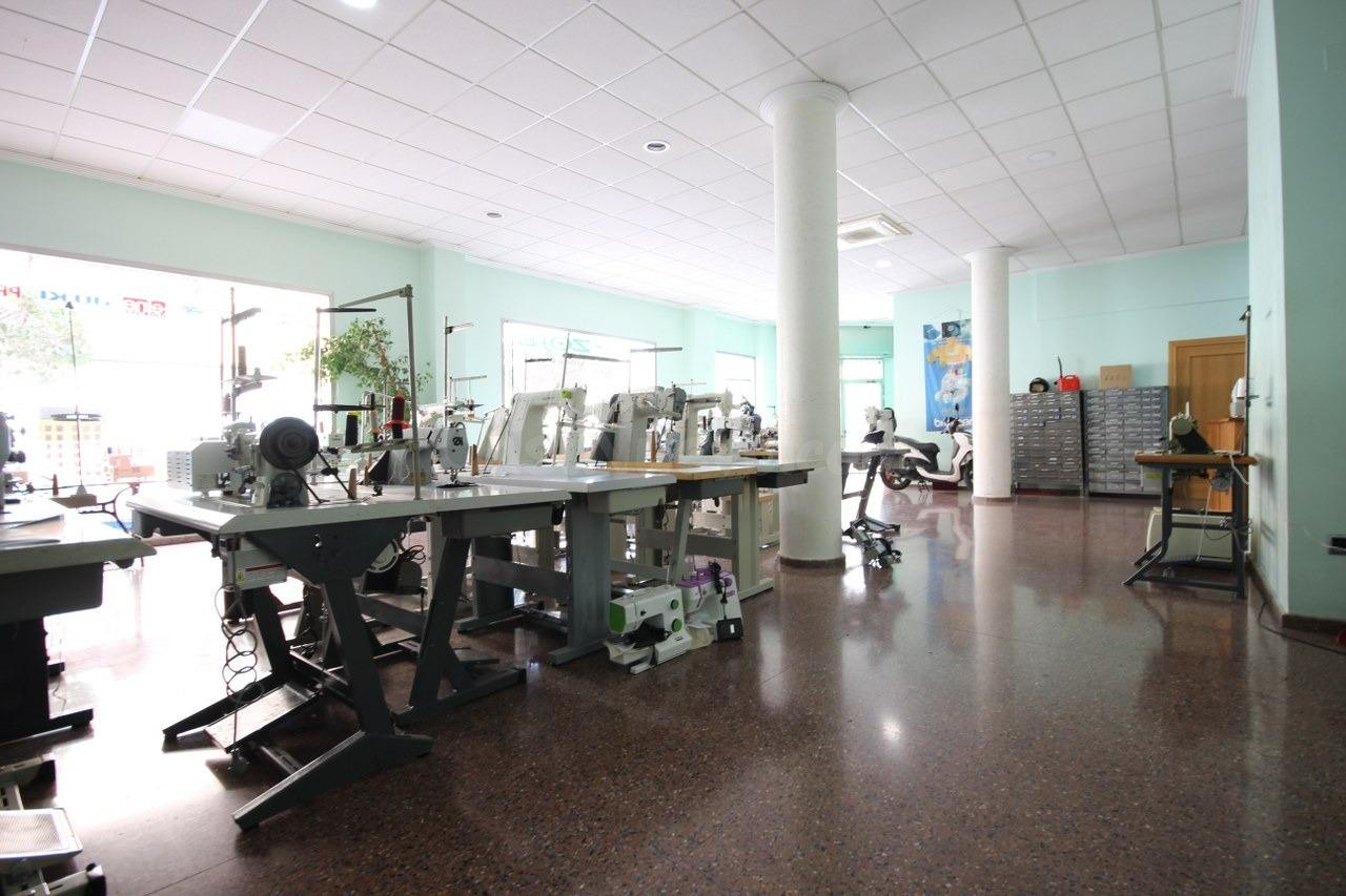 LOCAL COMERCIAL EN AVENDIA DE MADRID. - foto 4