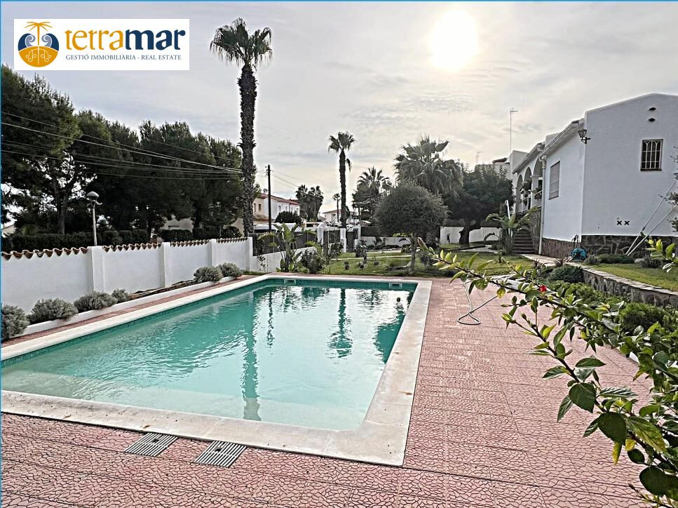 ELEGANTE VILLA ESTILO IBIZA CON PISCINA Y PALMERAS EN CUNIT - foto 3