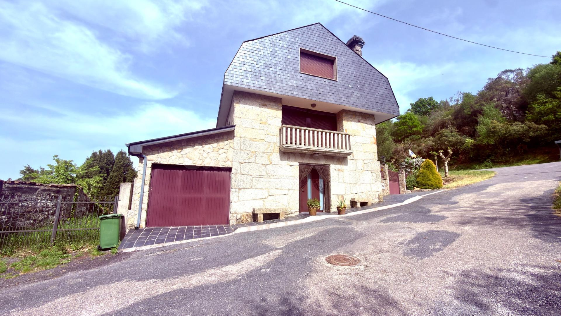 Casa de piedra con encanto en Esgos registrada y amueblada