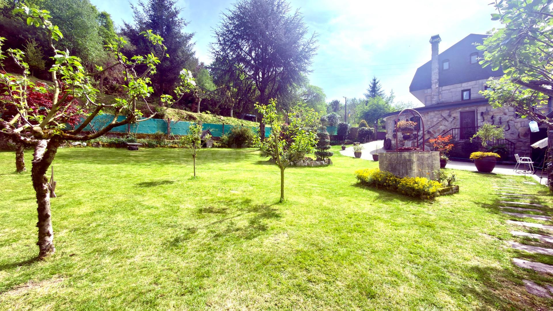 Casa de piedra con encanto en Esgos registrada y amueblada - foto 3