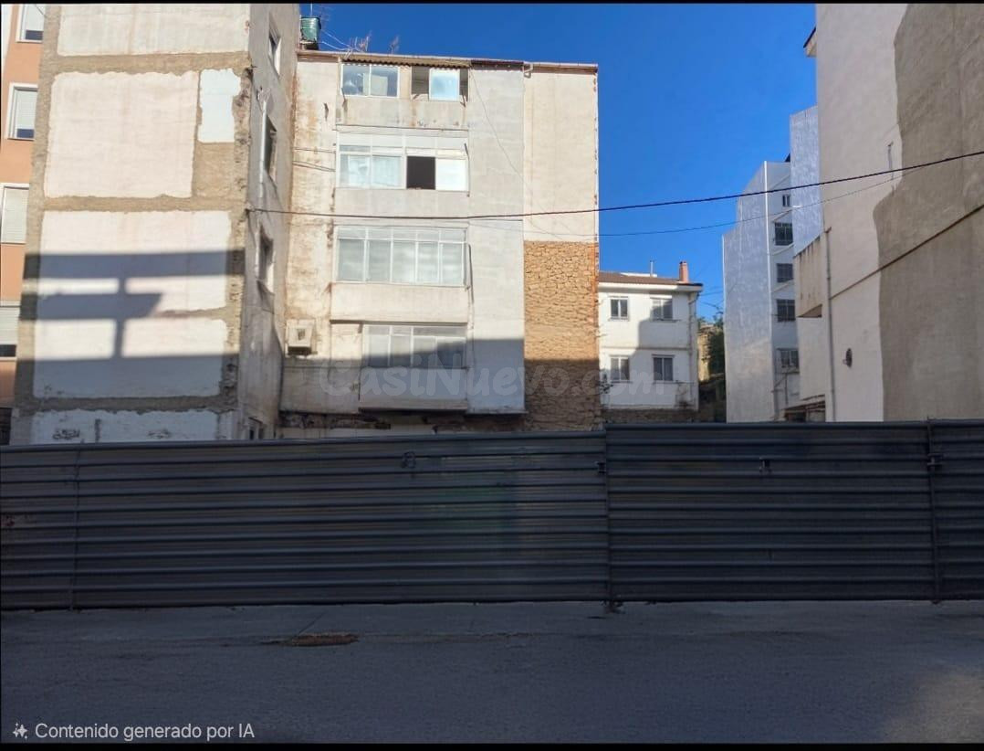 ¡INVERSORES! Solar Urbano de 310 m2 en Pleno Centro de Elda  - foto 2