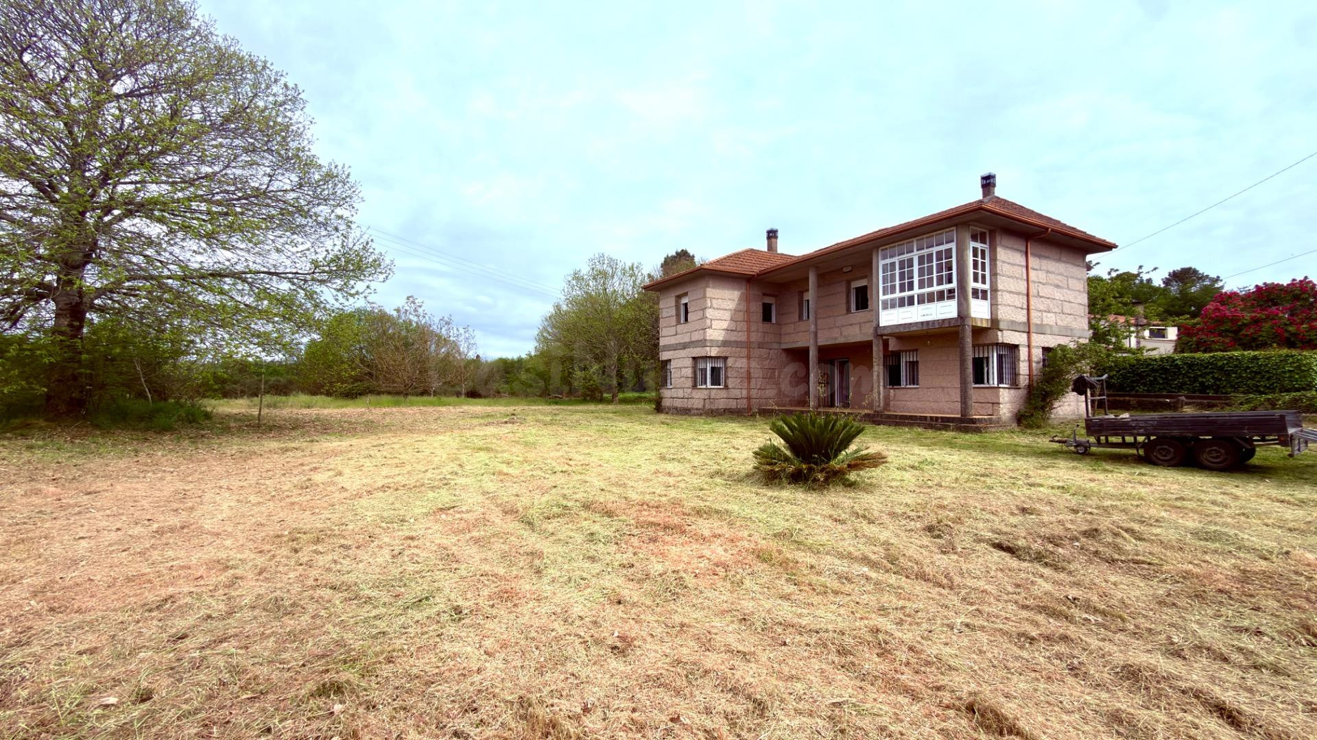 SE VENDE CASA DE PIEDRA CON FINCA EN A BARRELA CON 5 habitac - foto 2