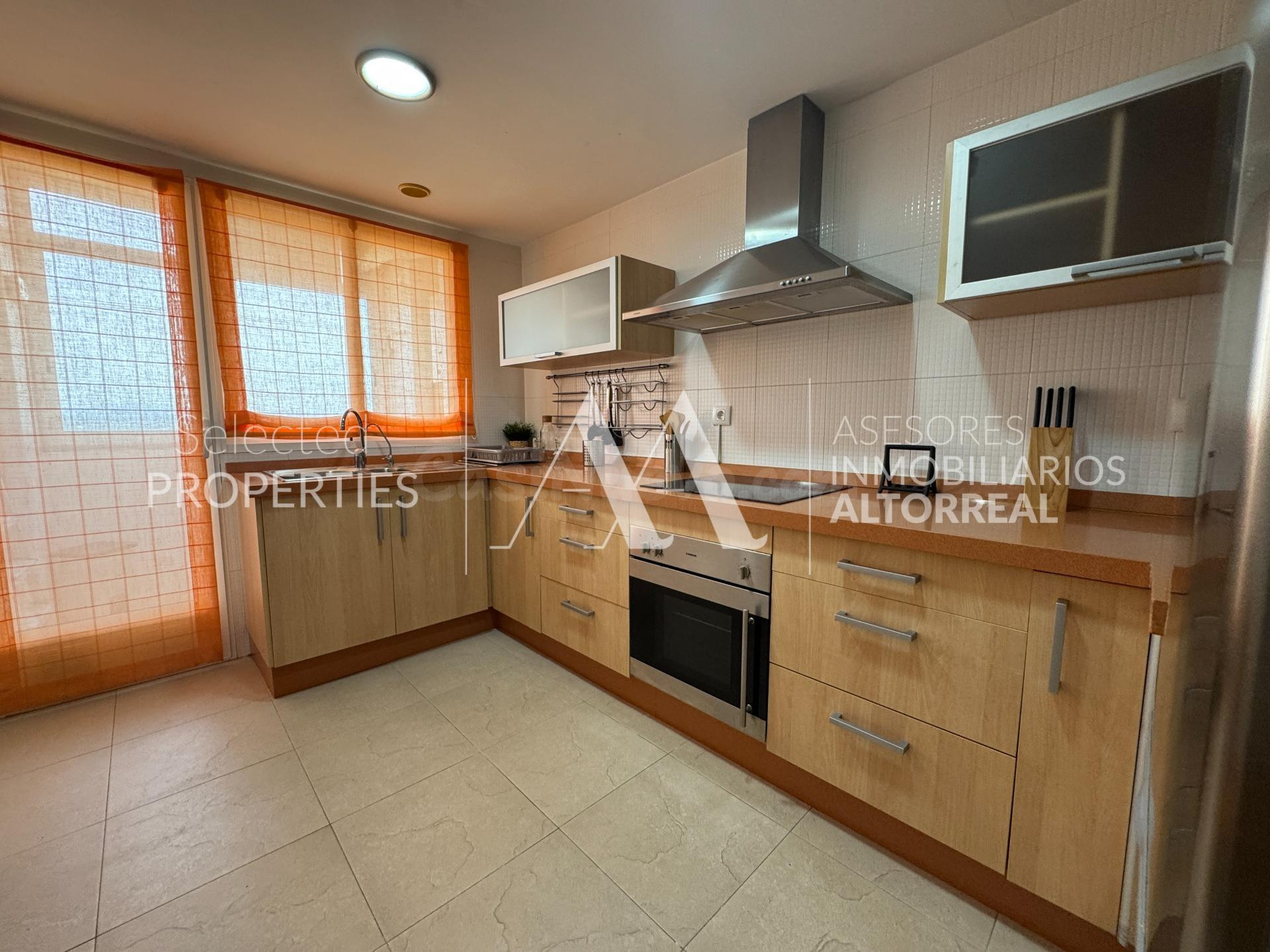 VENTA ALTORREAL PISO ESQUINA CON GRAN TERRAZA , GIMNASIO , S - foto 4