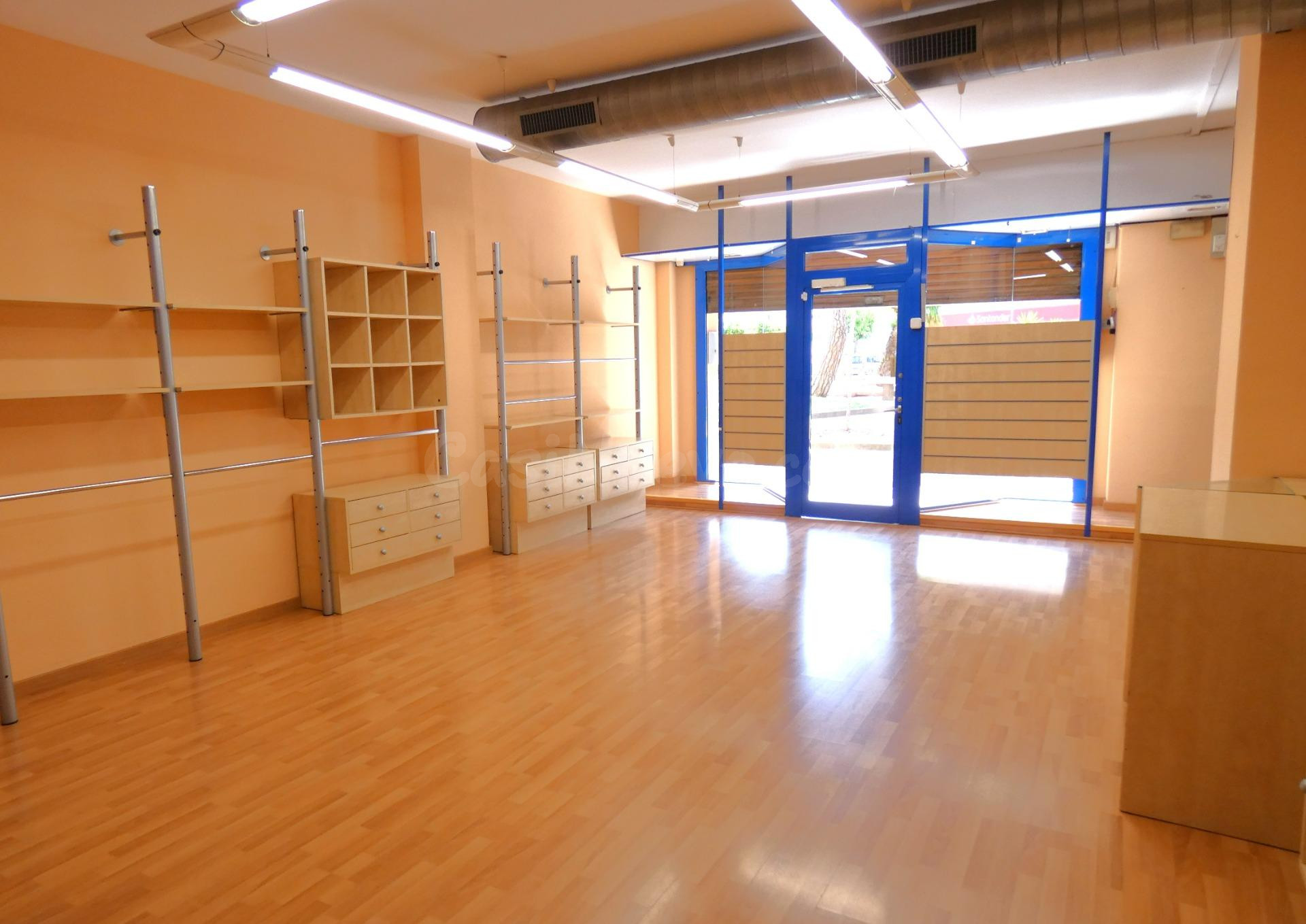 LOCAL EN VENTA EN EL CENTRO DE SANT VICENÇ DELS HORTS - foto 5