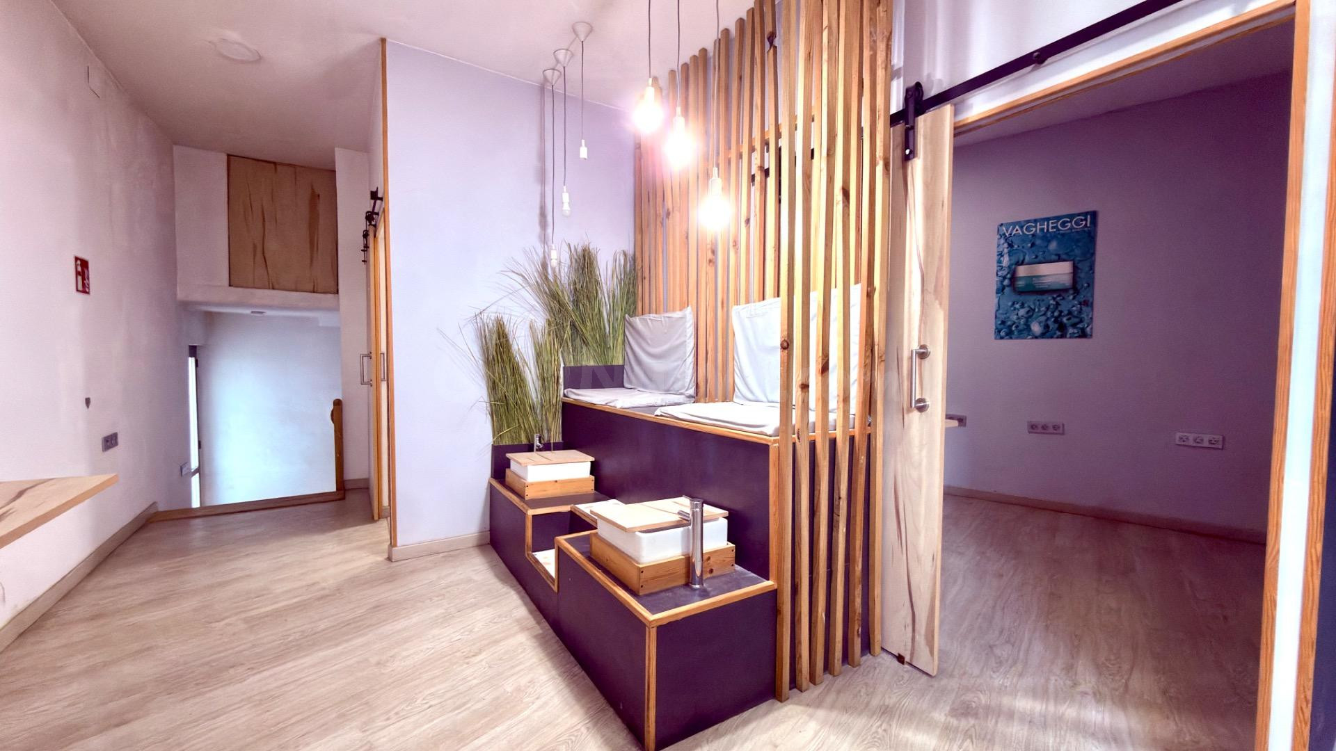 Local en Venta y Alquiler en el Corazón de Ourense - foto 3