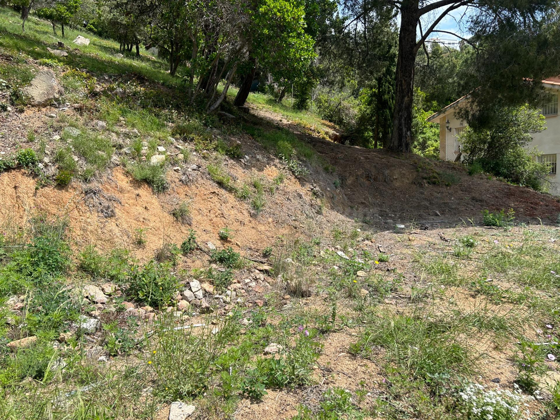 Fantástico terreno urbano de 1.557 m2 listo para hacer la ca - foto 5