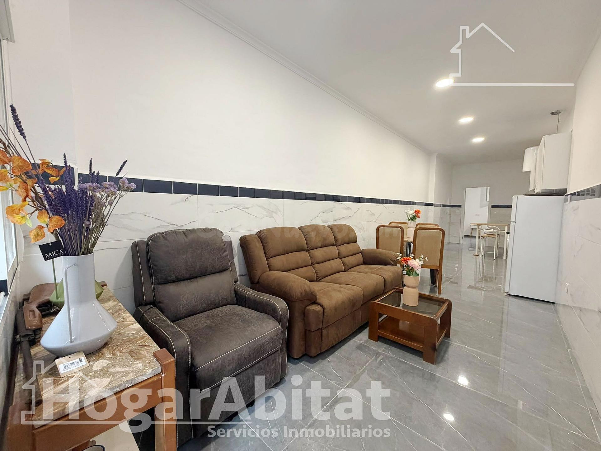 ESTUDIO SEMIRREFORMADO JUNTO AL TRIÁNGULO UMBRAL - foto 2