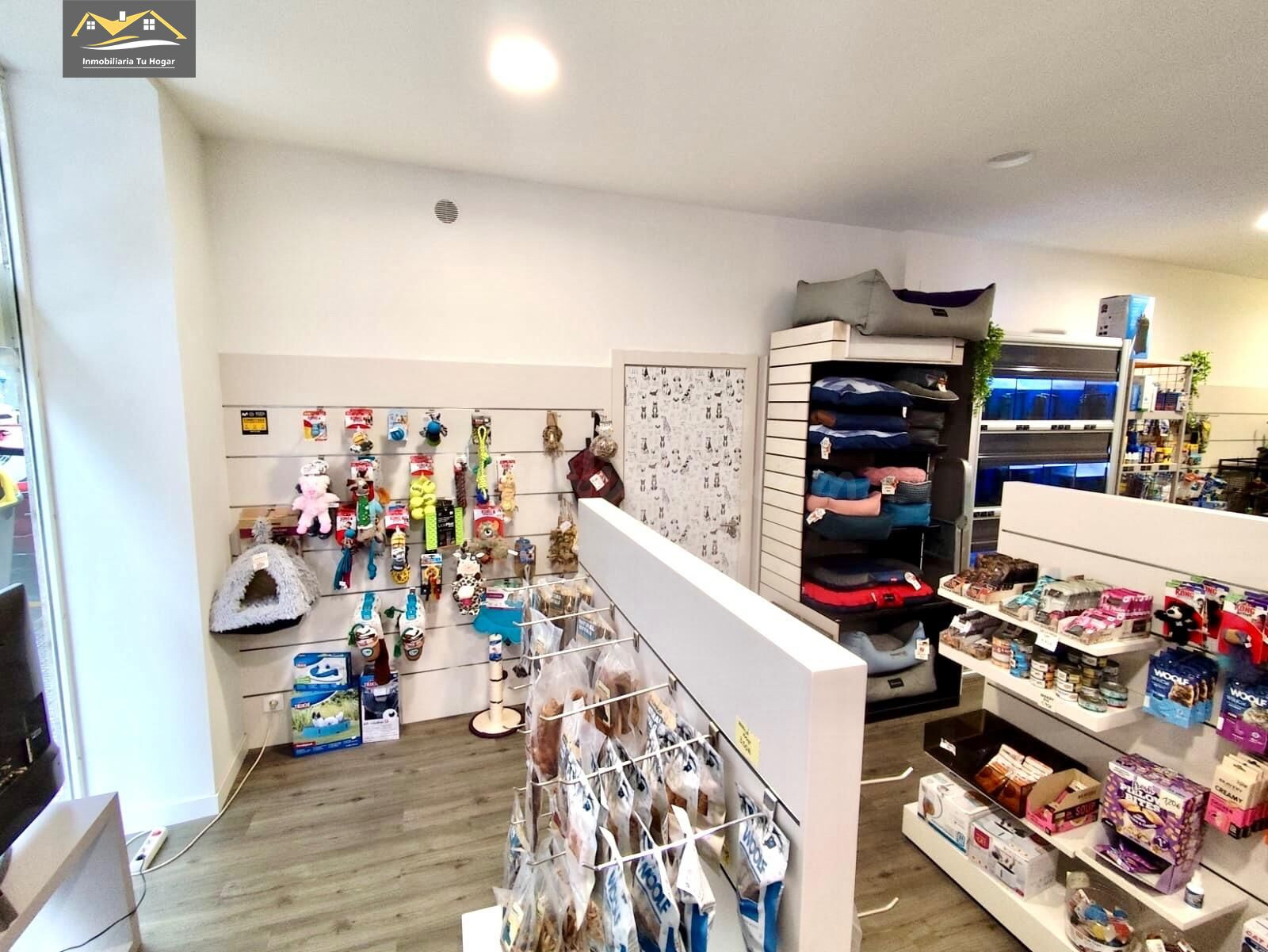Se alquila con opción a compra bajo con 121 m2 útiles a pie  - foto 2