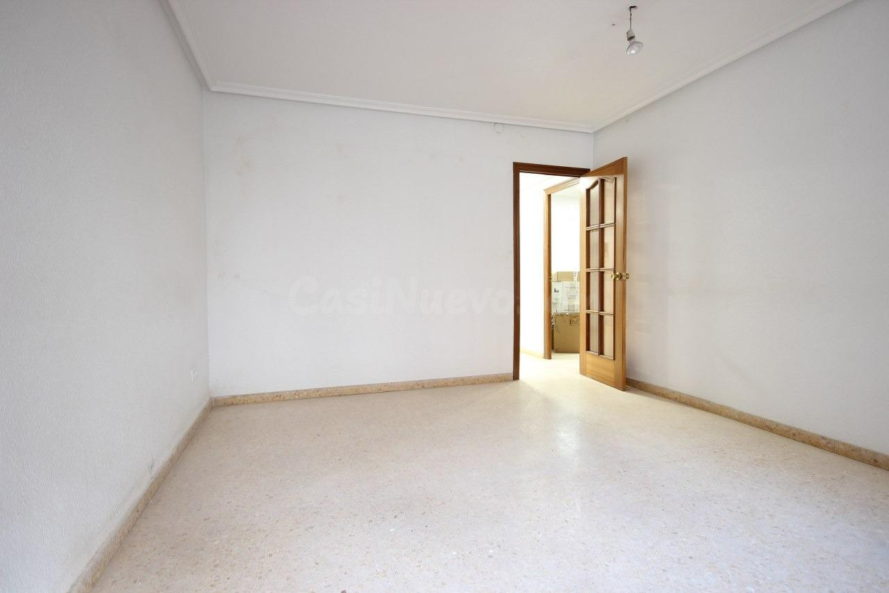 Oficina en Alquiler en Elda - Zona Padre Manjón - foto 2
