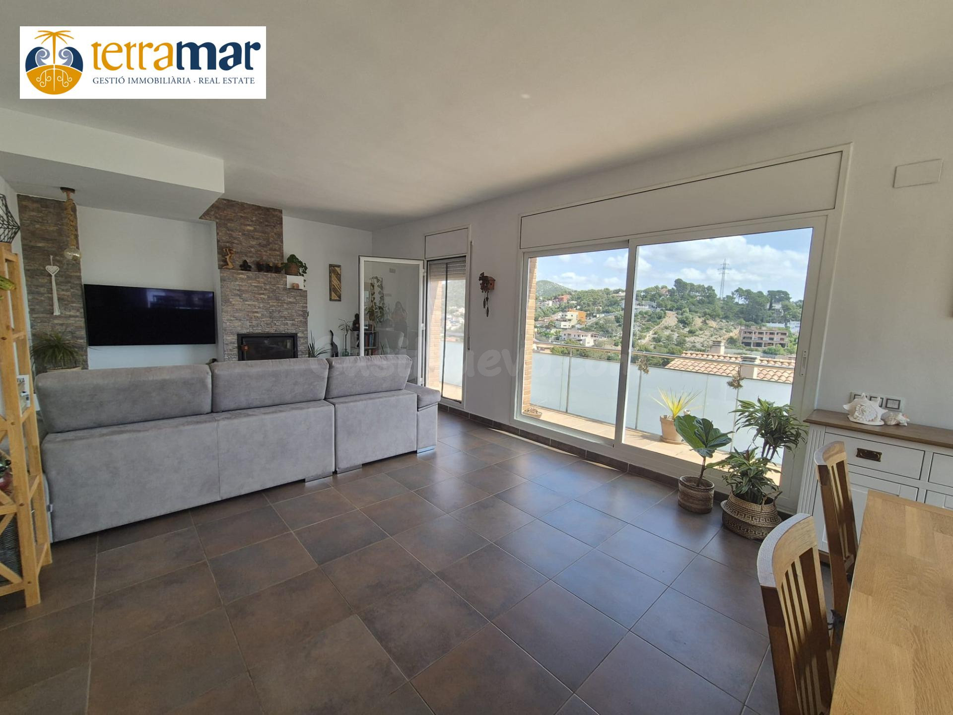 GRAN CASA CON TERRAZA, 4 habitaciones Y 3 BAÑOS - foto 5
