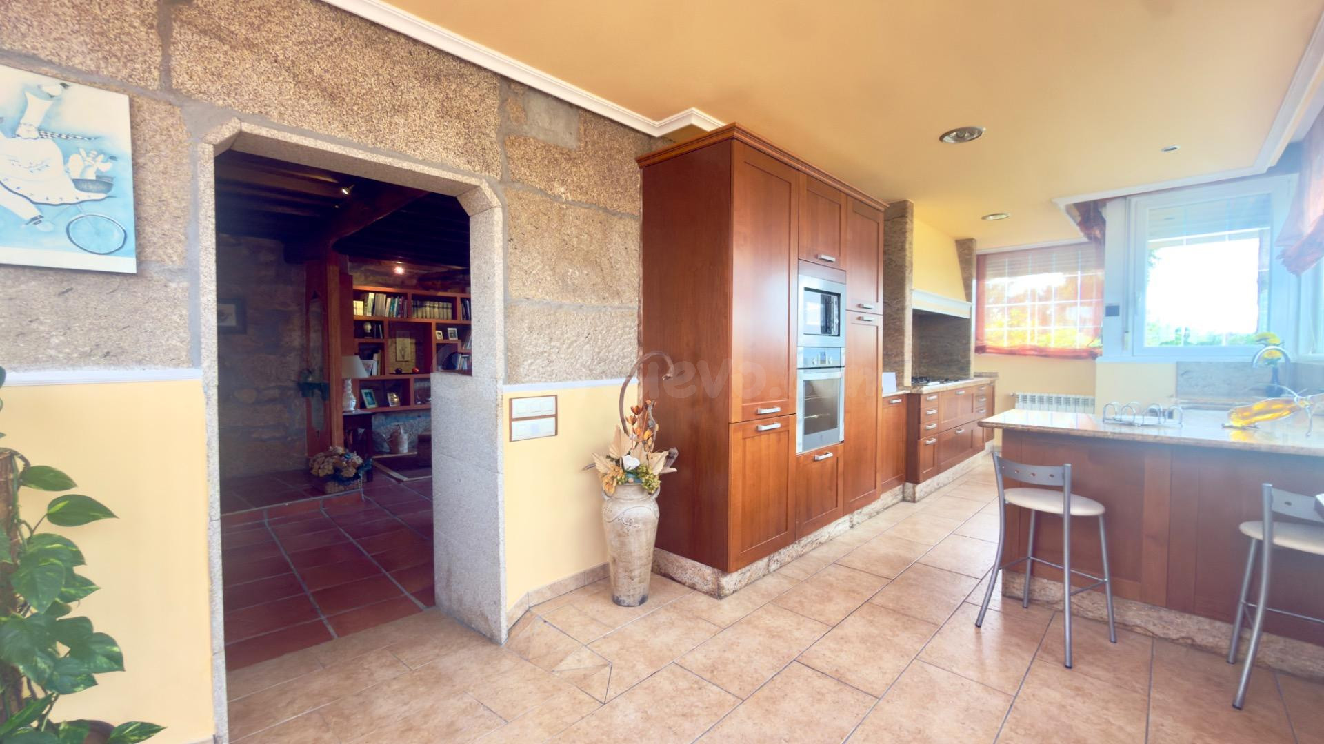 Increíble chalet con 4 habitaciones 3 baños terraza jardín y - foto 4