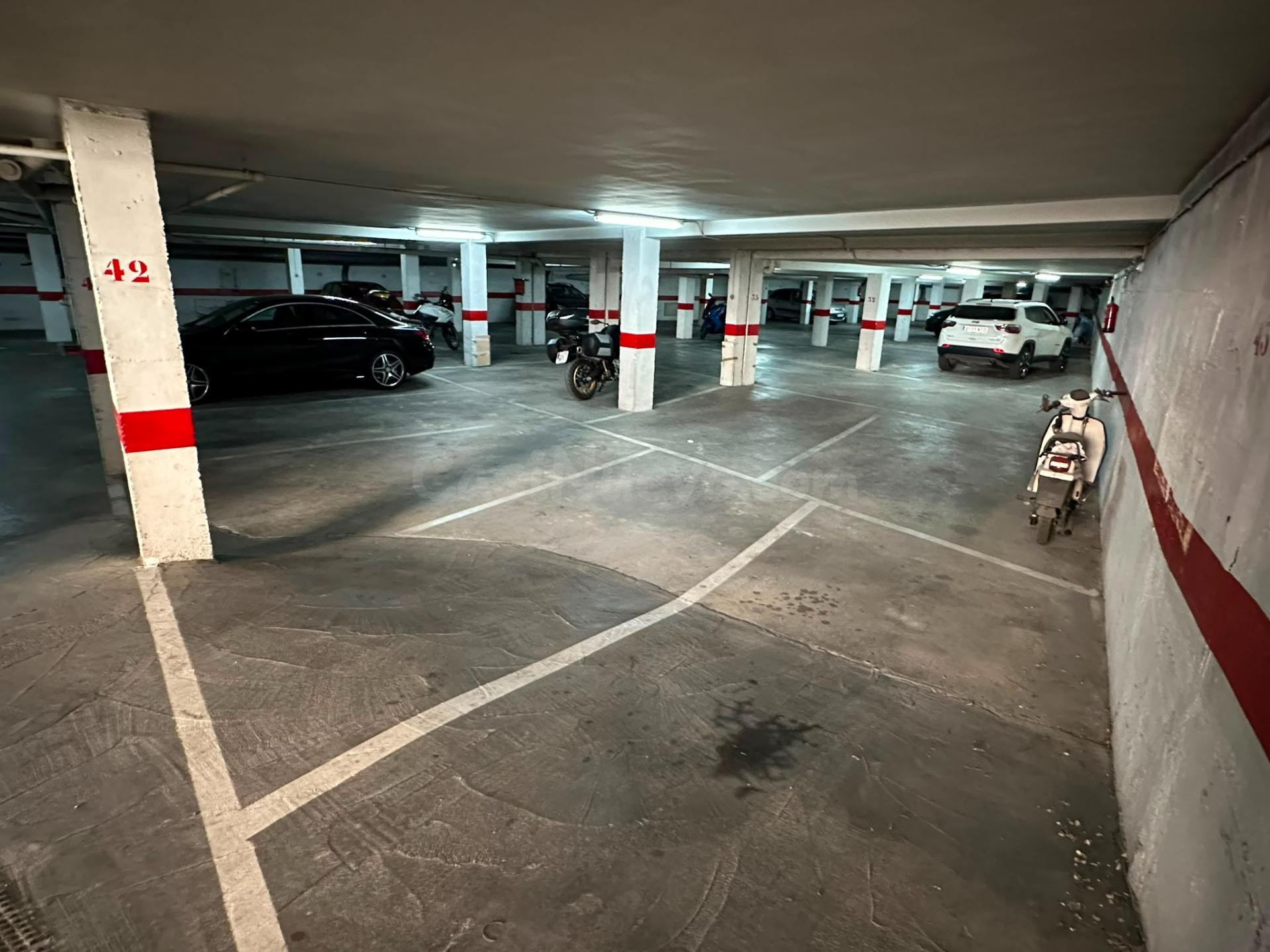 ¡Oportunidad Única! 2 plazas de garaje en Elda por solo €18. - foto 2