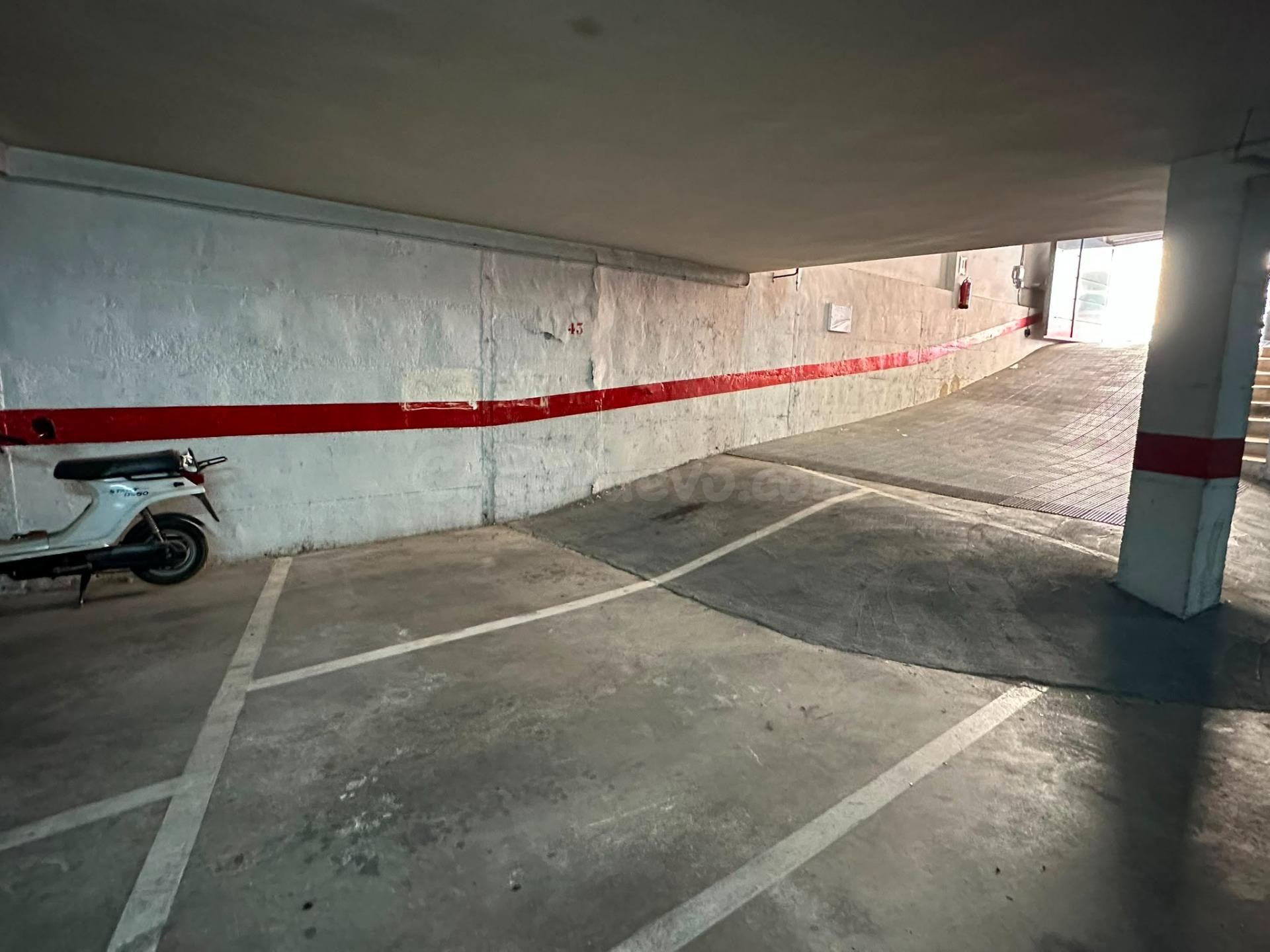 ¡Oportunidad Única! 2 plazas de garaje en Elda por solo €18. - foto 3