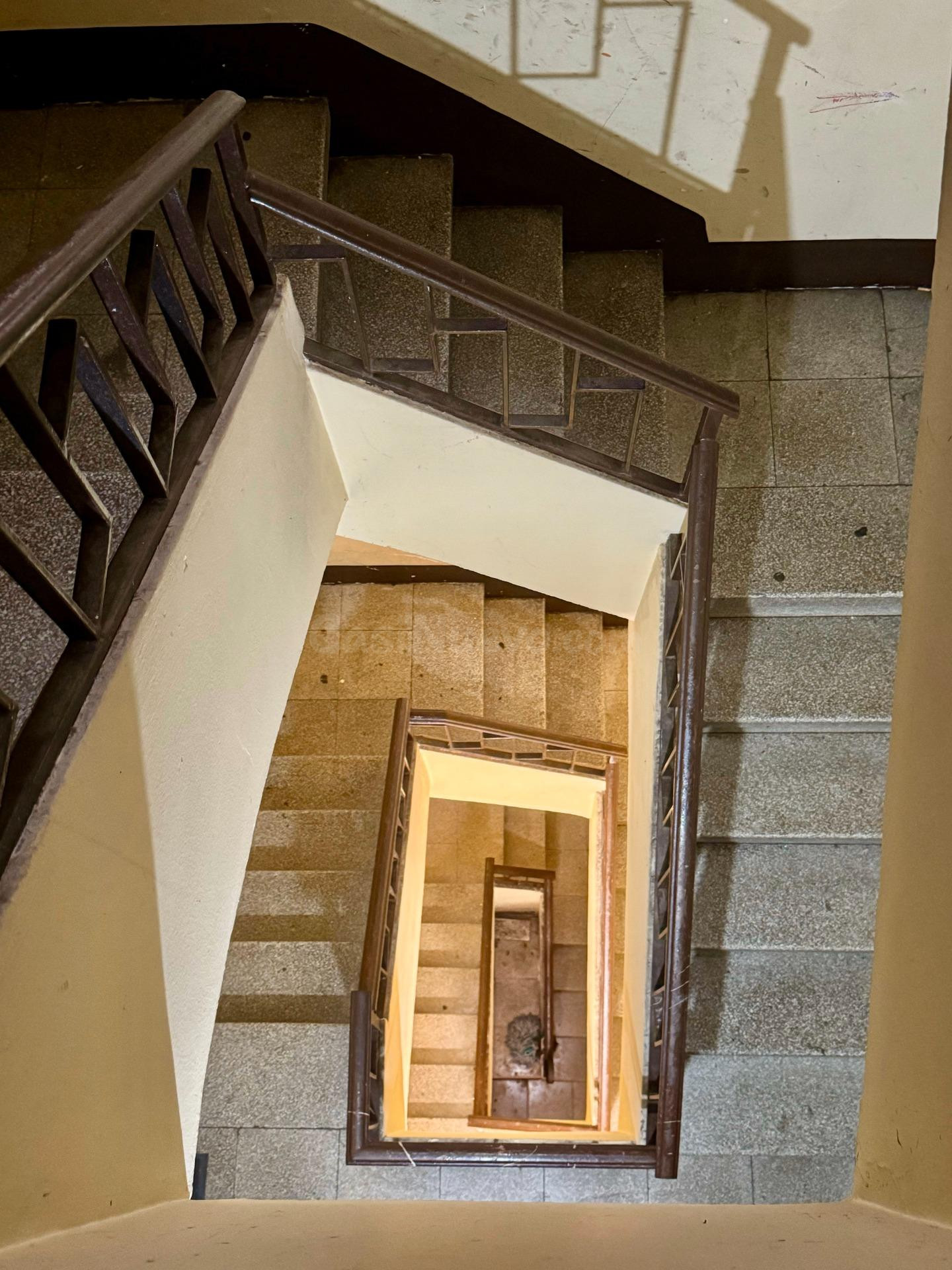 EDIFICIO EN VENTA -  CENTRO DE FIGUERES (GIRONA) - CON INQUI - foto 3