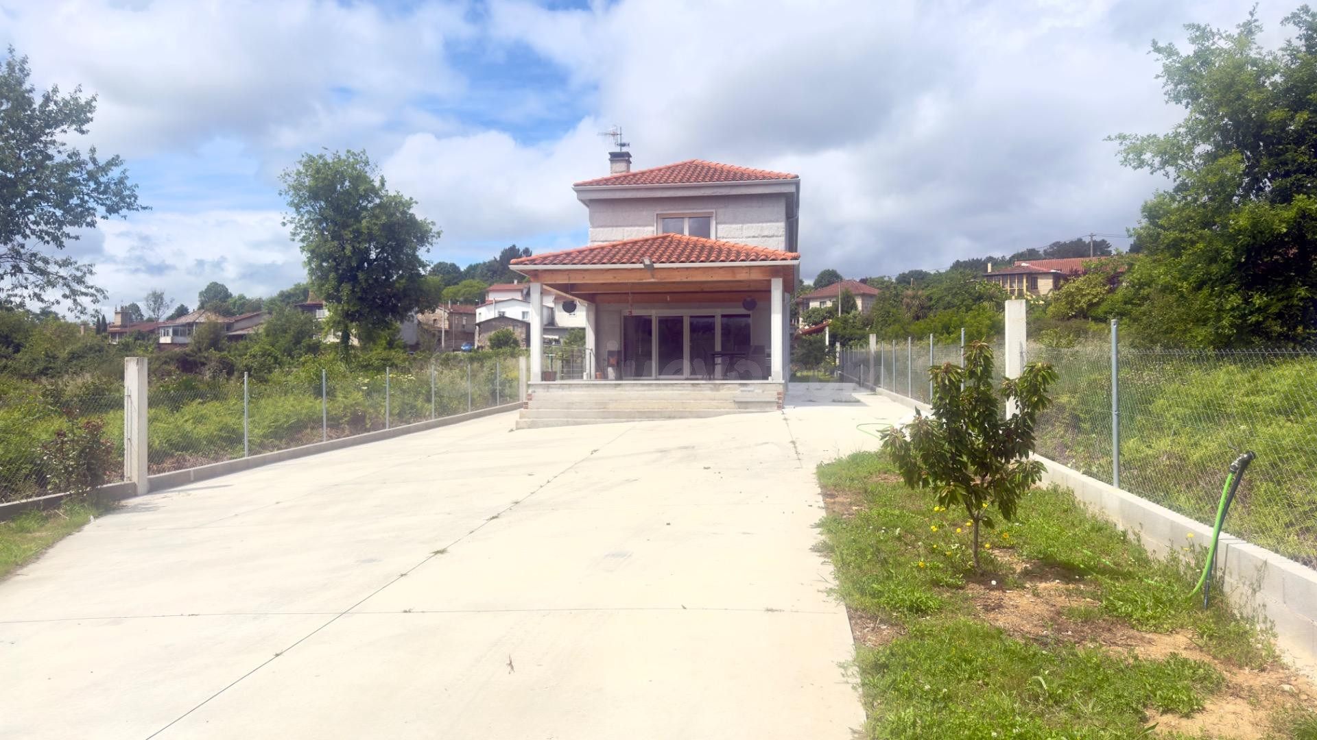 Casa Chalet Independiente de Obra Nueva en Venta - 2023 - foto 2