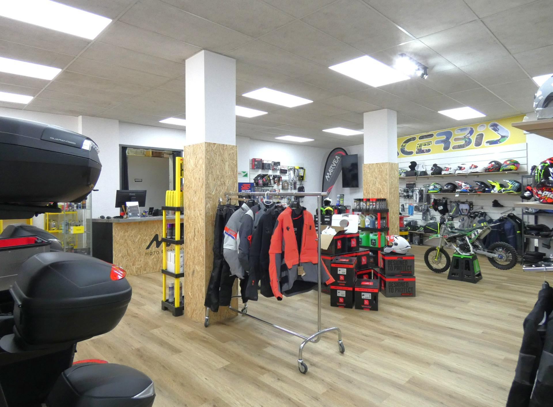 Gran Oportunidad de Inversión! Local Comercial de 206 m2 en  - foto 5