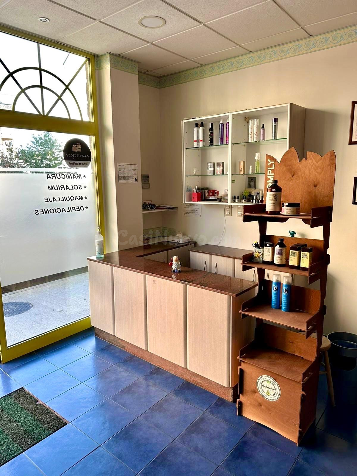 Local Comercial de Peluquería en El Barco de Valdeorras - Ce - foto 2