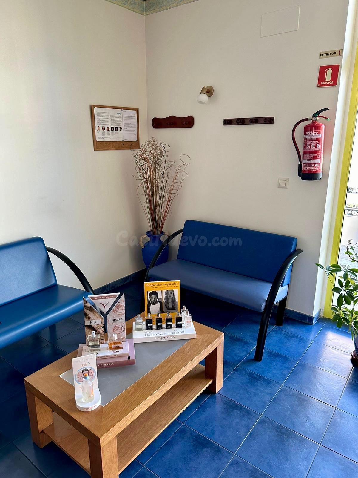 Local Comercial de Peluquería en El Barco de Valdeorras - Ce - foto 3