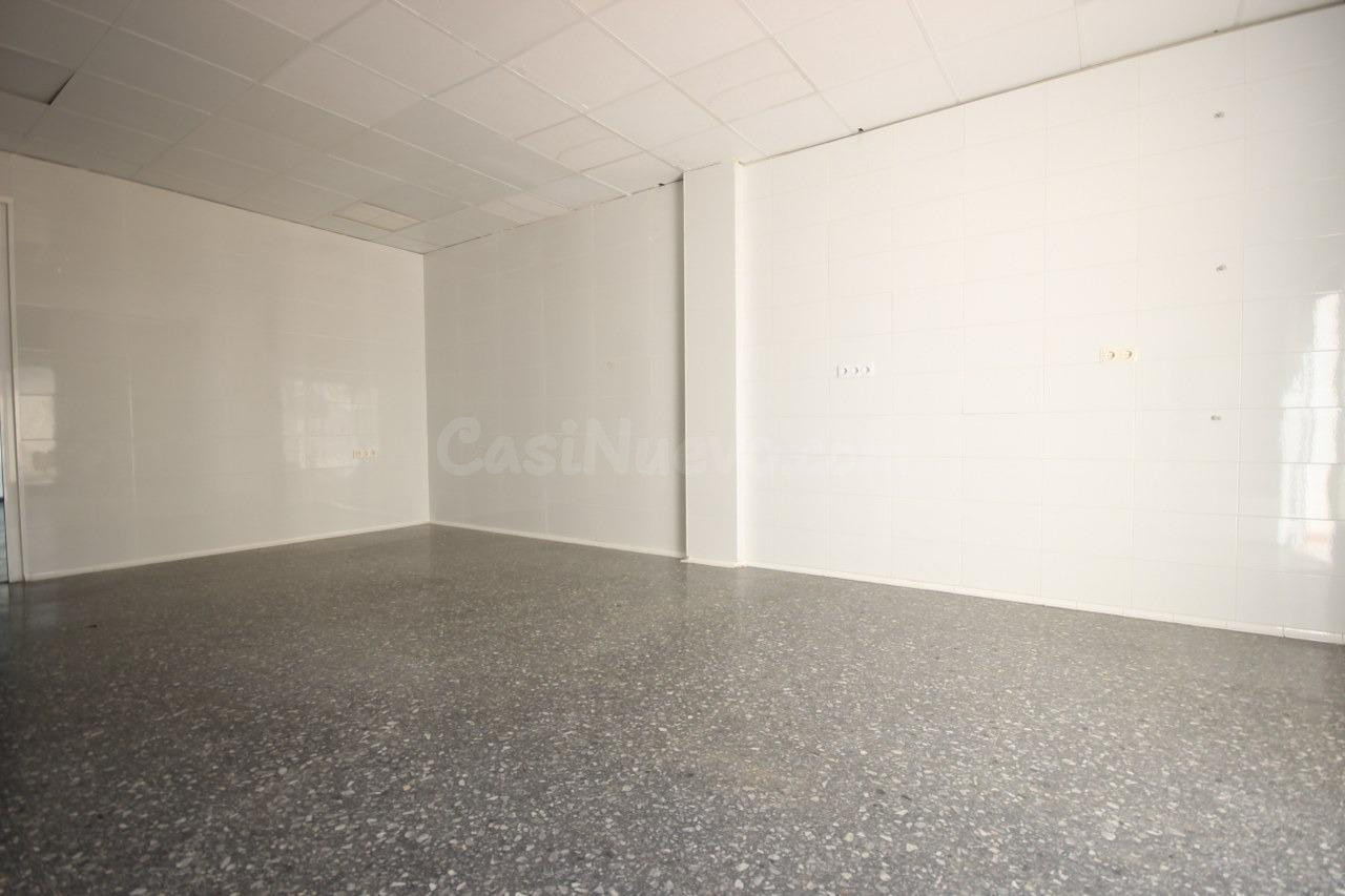 Oportunidad Única: Local Comercial en Alquiler en La Canal,  - foto 4
