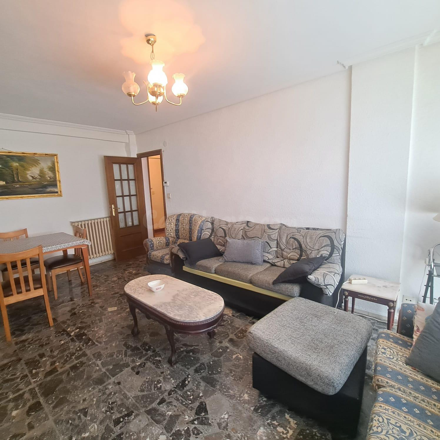 Piso 3 habitaciones 91m² en alquiler - Rondilla - foto 4