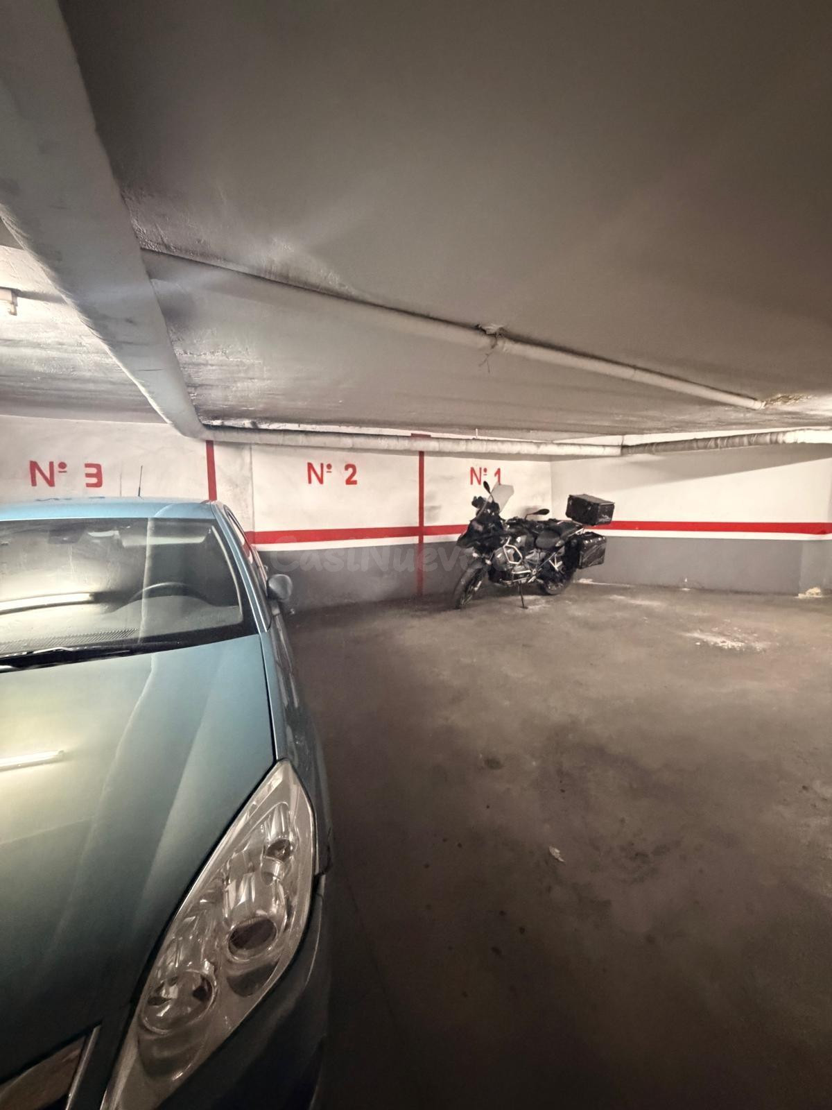 SE VENDE PLAZA DE GARAJE DE MOTO