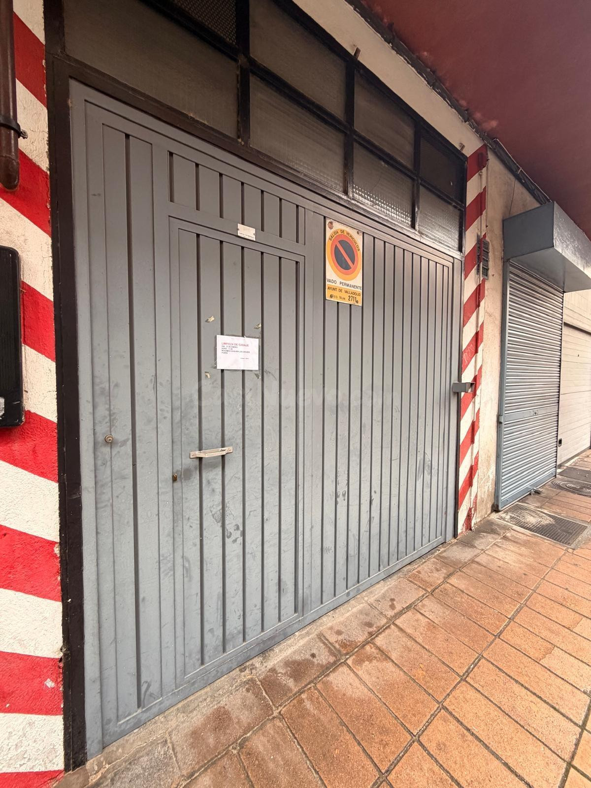 SE VENDE PLAZA DE GARAJE DE MOTO - foto 4