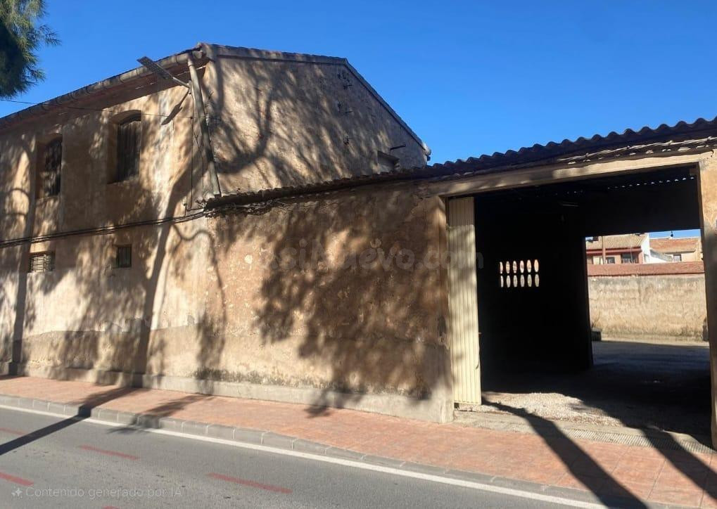 CASA - COBERTIZO SOBRE TERRENO URBANO EDIFICABLE EN PINOSO - foto 2