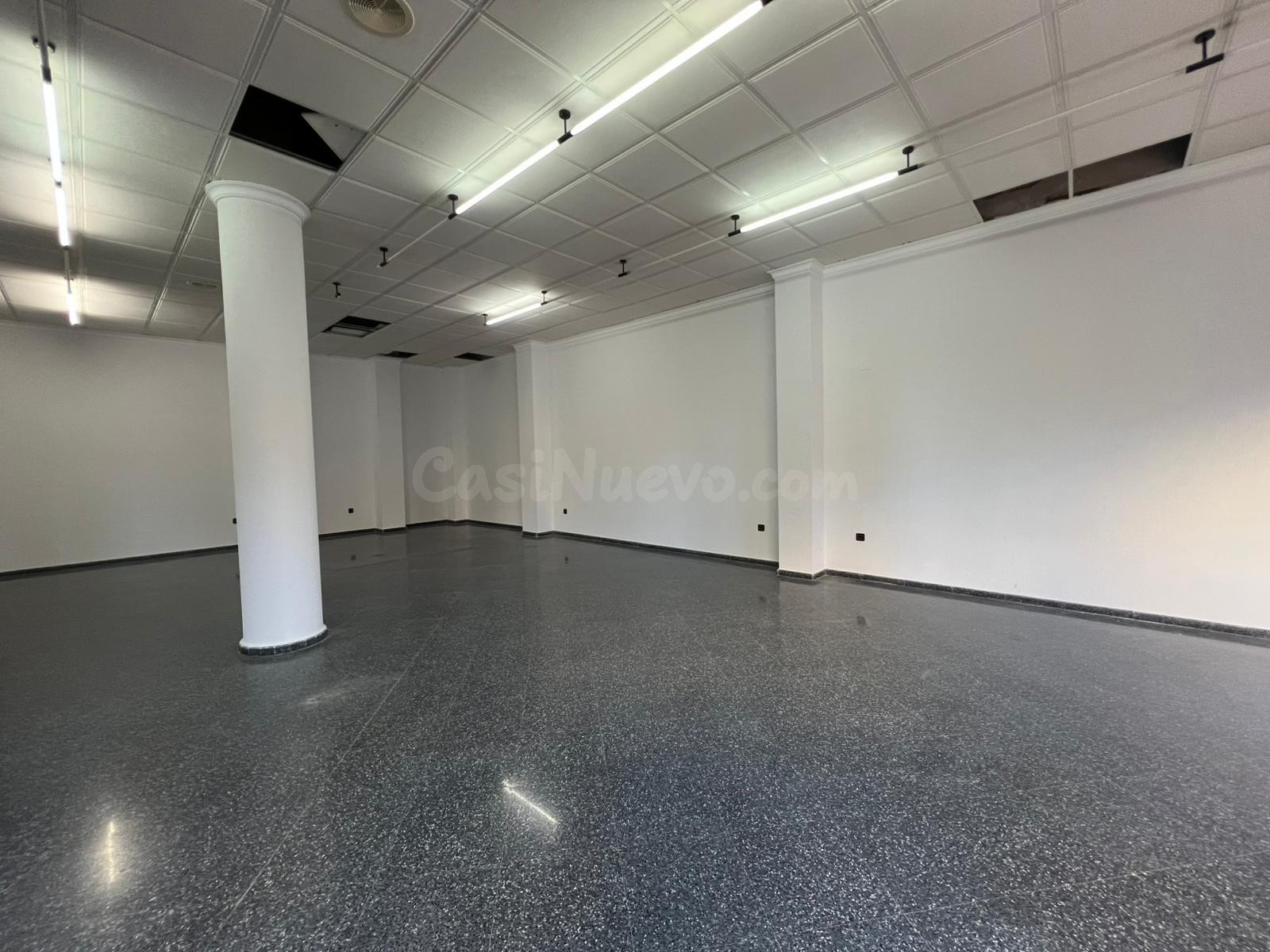 Local Comercial en Centro Urbano - foto 5