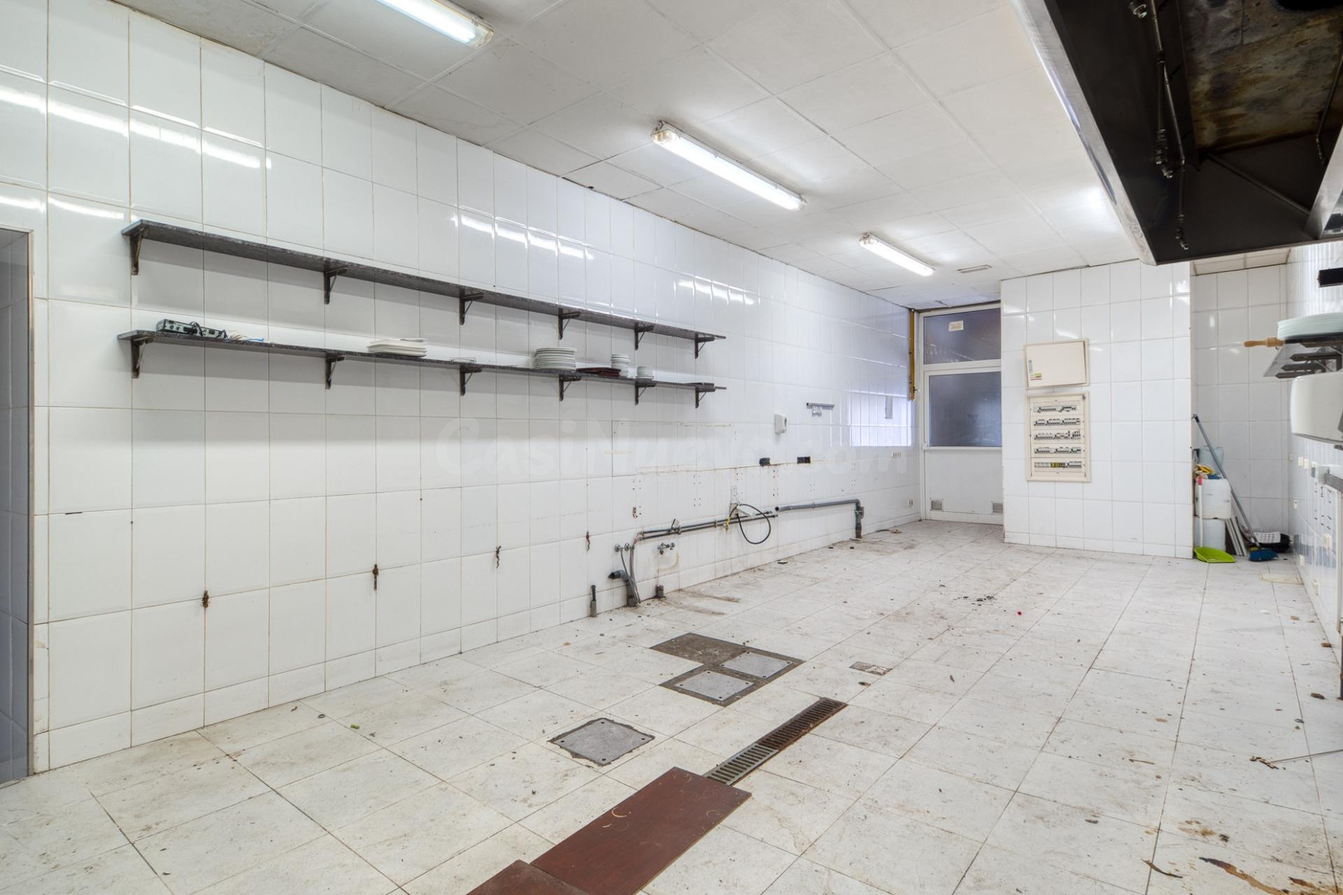 CASA PARA REHABILITAR EN SARRIÀ DE TER - foto 4