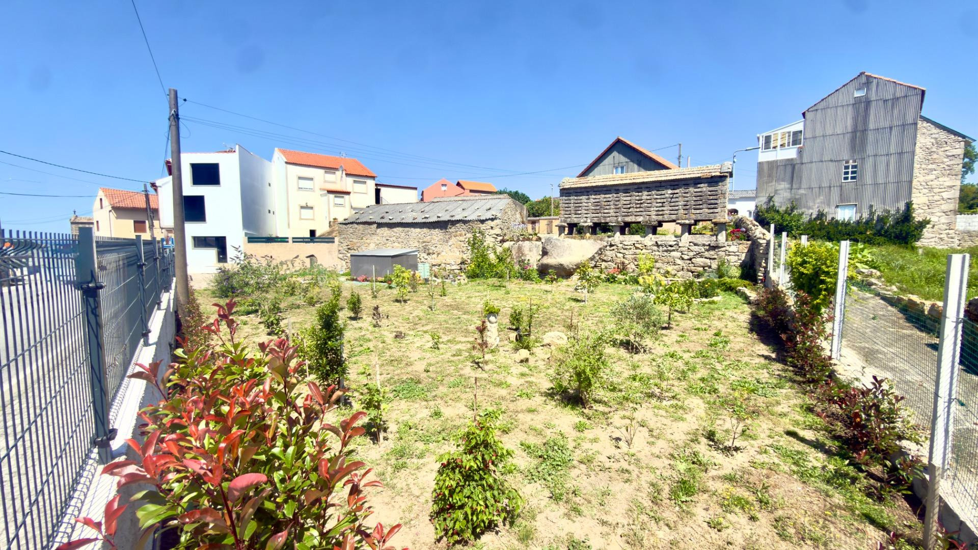 Casa Independiente en Vixán, Ribeira con 4 habitaciones 3 ba - foto 4