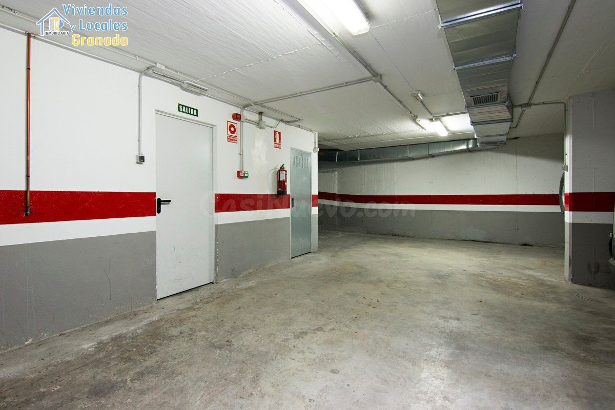 Garaje 14m² en venta - Reyes Catolicos - foto 2