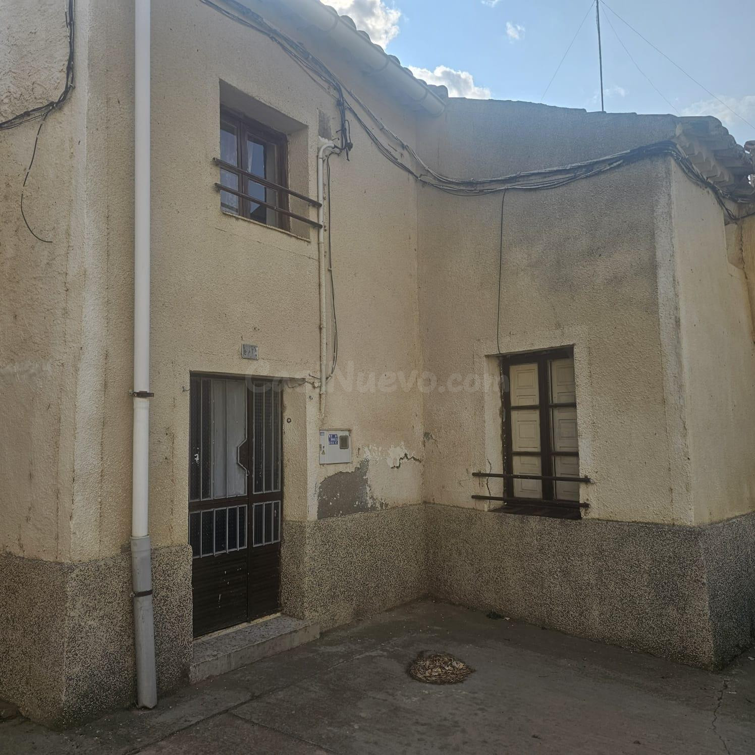 VENTA DE CASA EN CERECINOS E CAMPOS ZAMORA