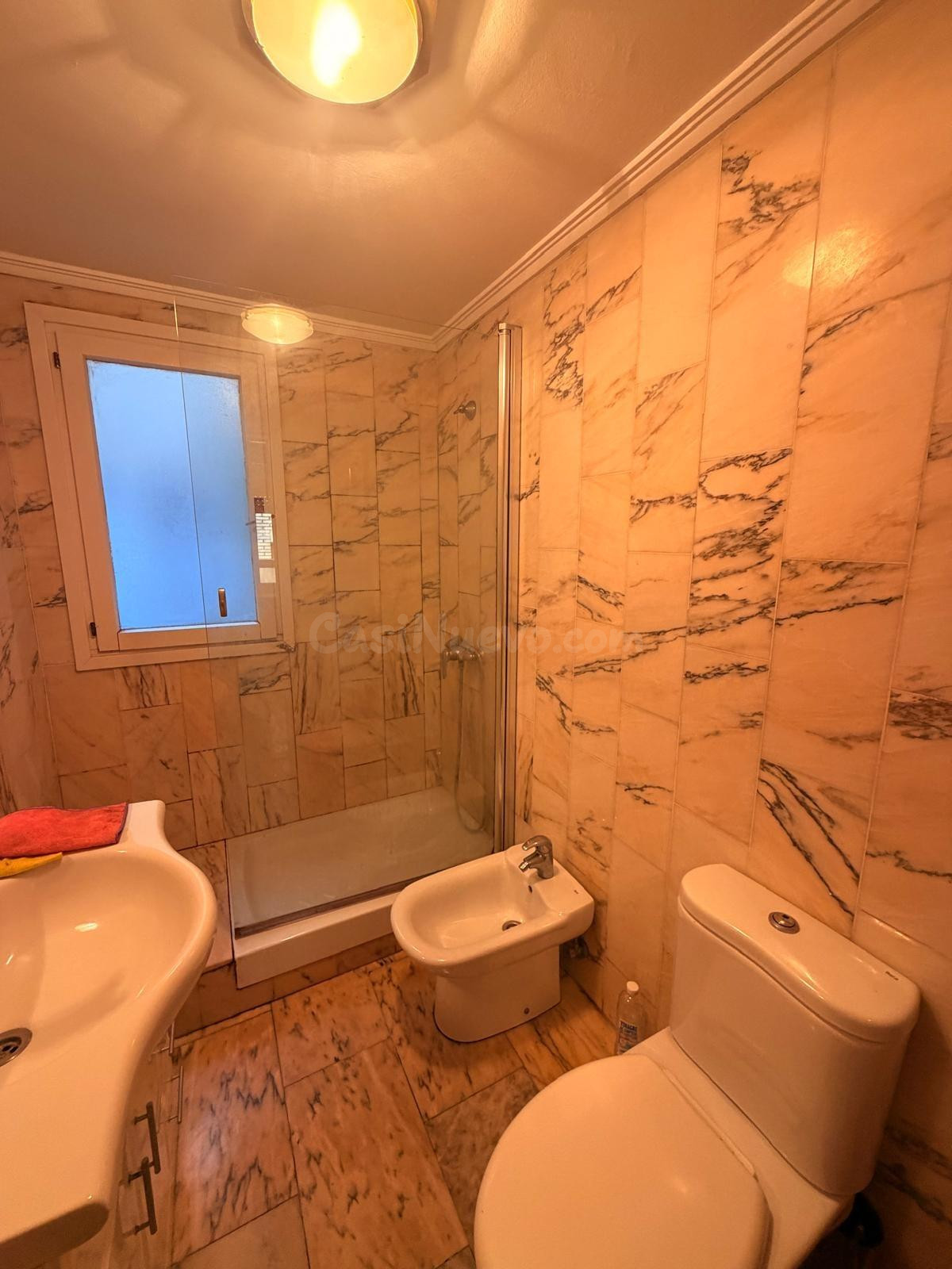 Se vende piso en Macias Picavea - foto 4