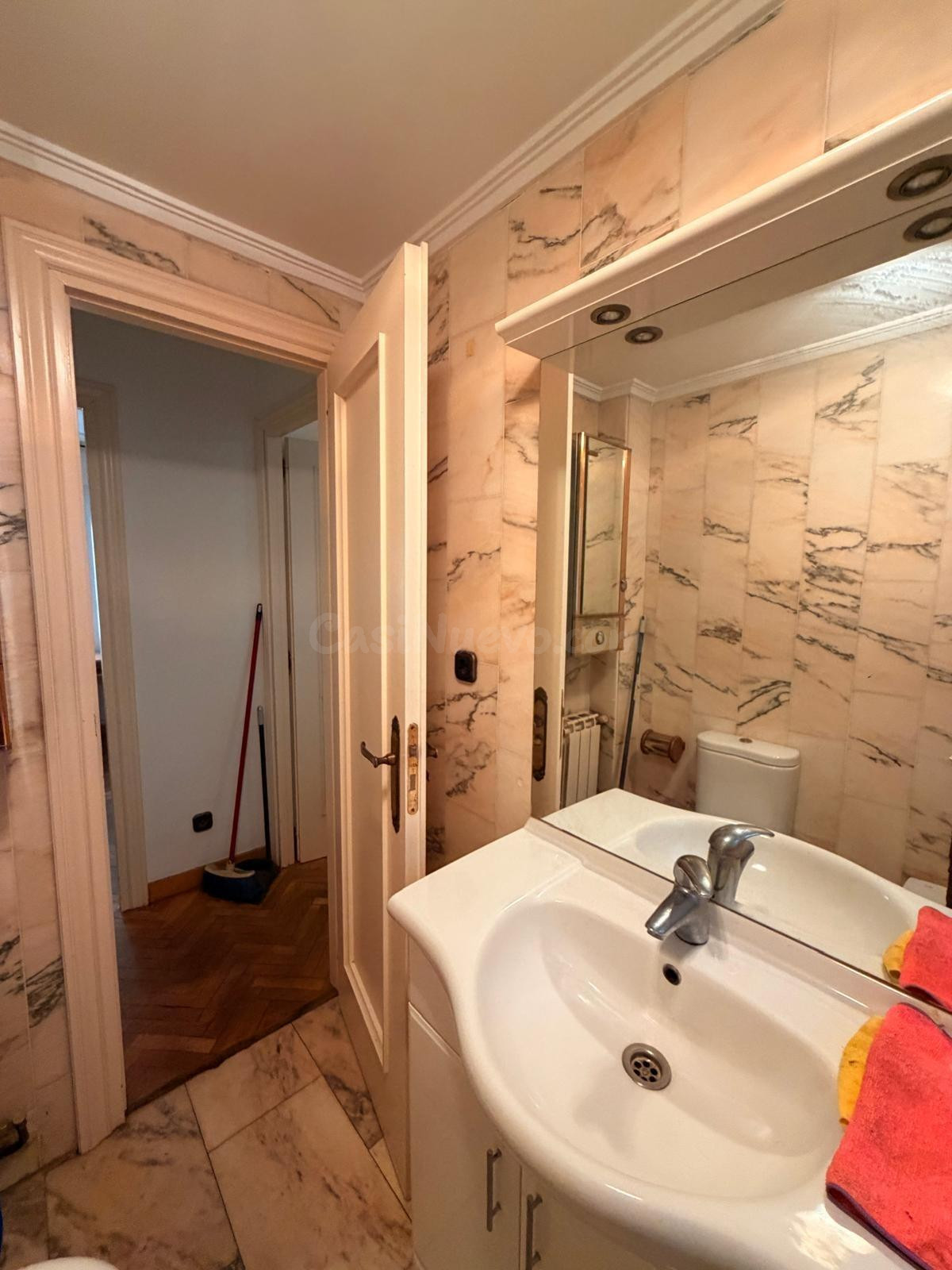 Se vende piso en Macias Picavea - foto 5
