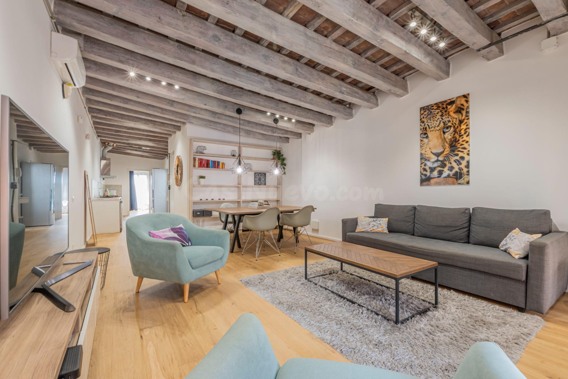 Exclusivo piso reformado con Encanto Histórico junto a La Ra - foto 3