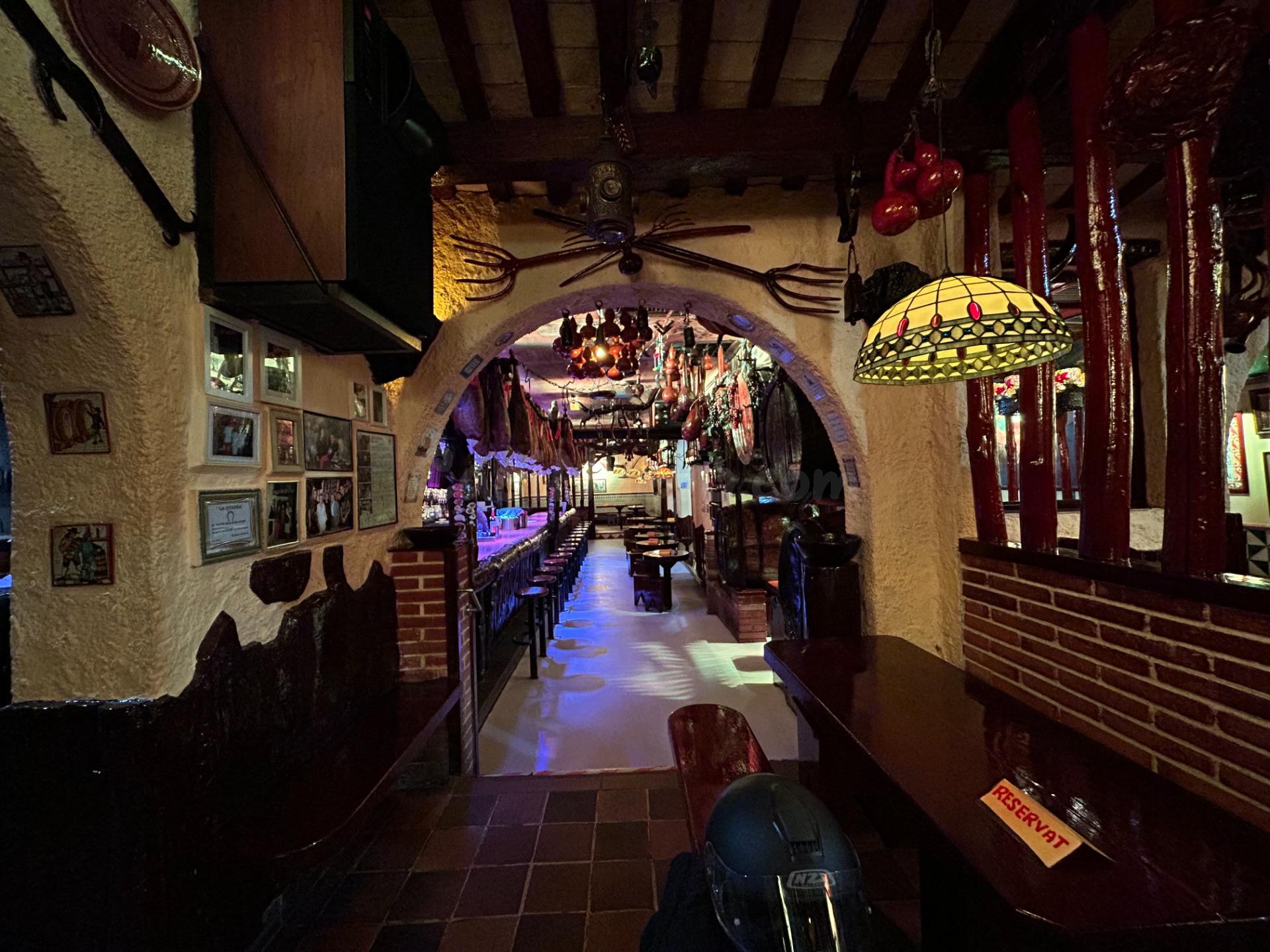 Discoteca Taberna con Historia y Potencial Urbanístico en pl - foto 4