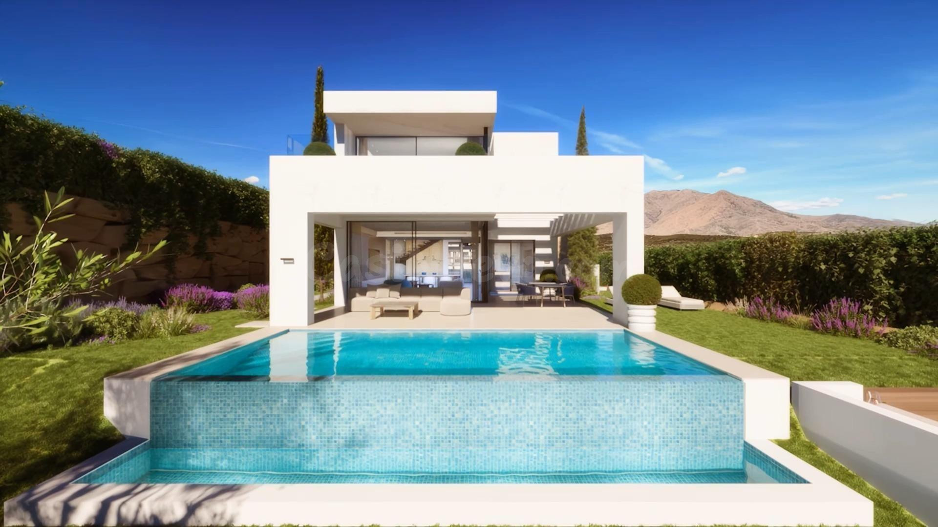Villa de 3 dormitorios, 3 baños, piscina, jardín y sótano. E