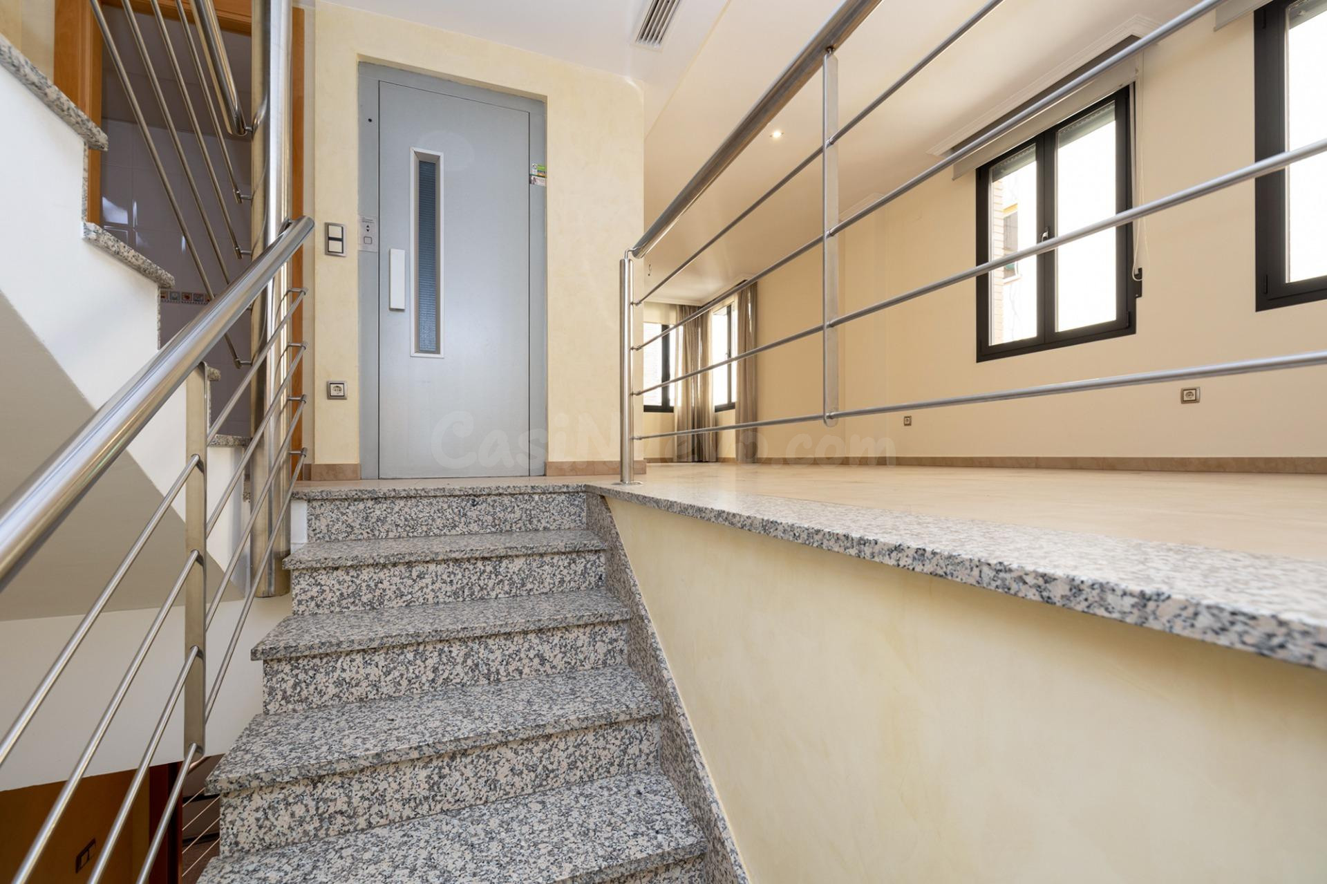 Casa exclusiva junto a Acera del Darro. Pleno centro de Gran - foto 5