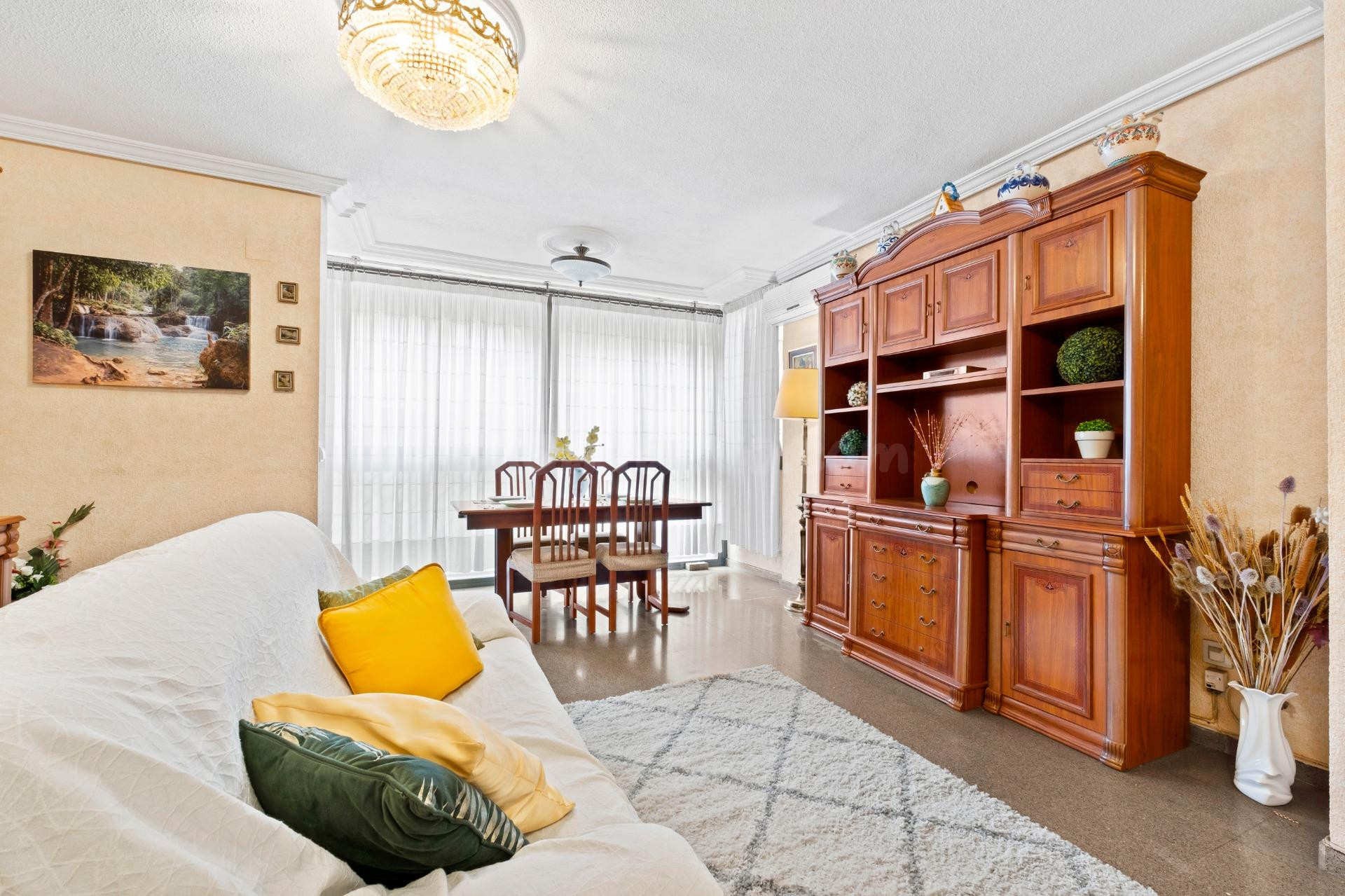 CUATRO habitaciones, TERRAZA DE 60 m, DOS BAÑOS, ASCENSOR Y  - foto 4