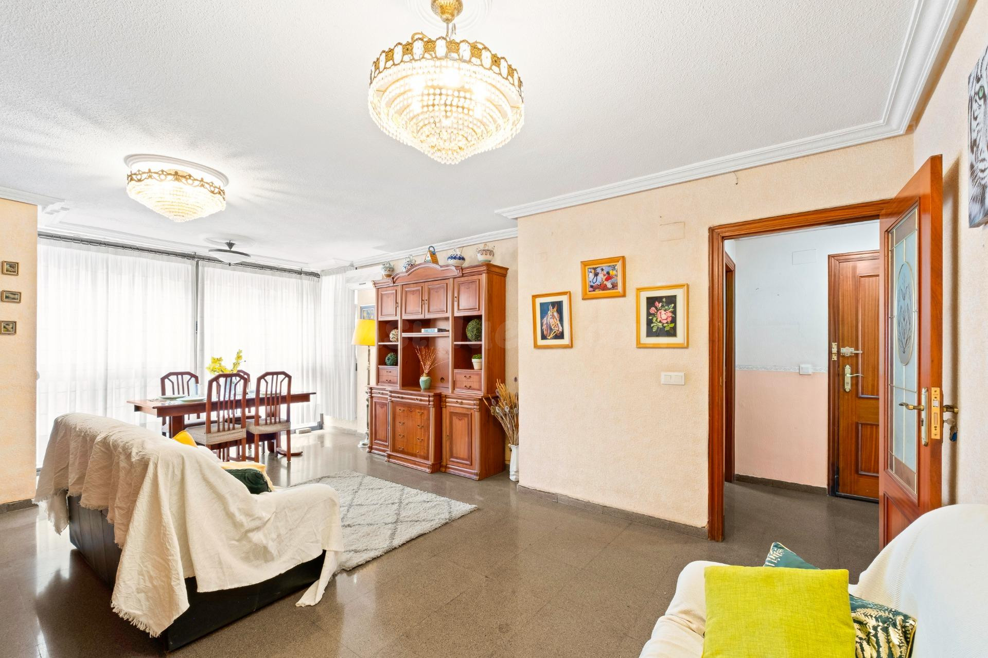 CUATRO habitaciones, TERRAZA DE 60 m, DOS BAÑOS, ASCENSOR Y  - foto 5