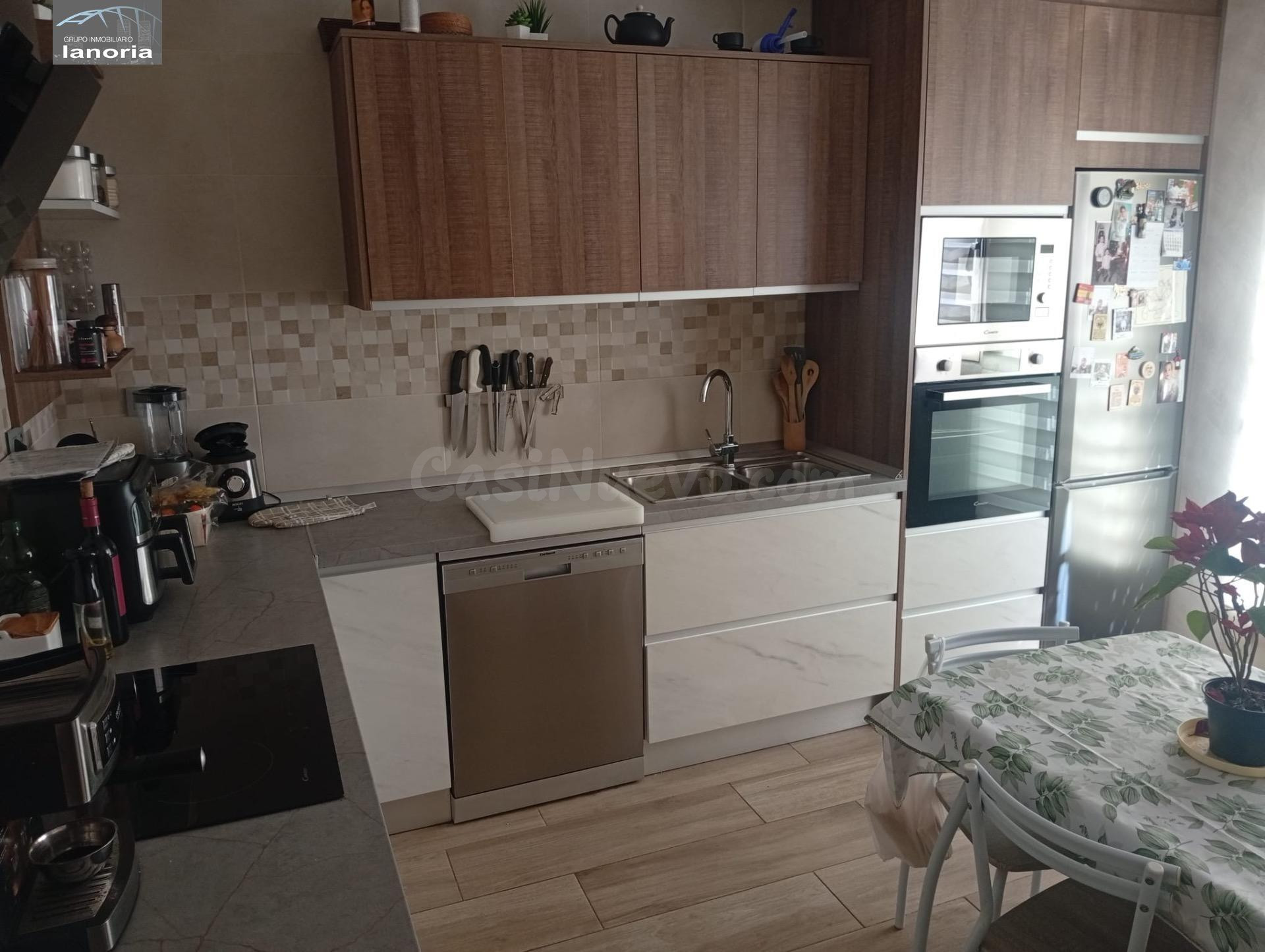 Grupo la Noria Vende Adosado de 4 dormitorios, 2 baños, patio y garaje en Argamasón. - foto 4